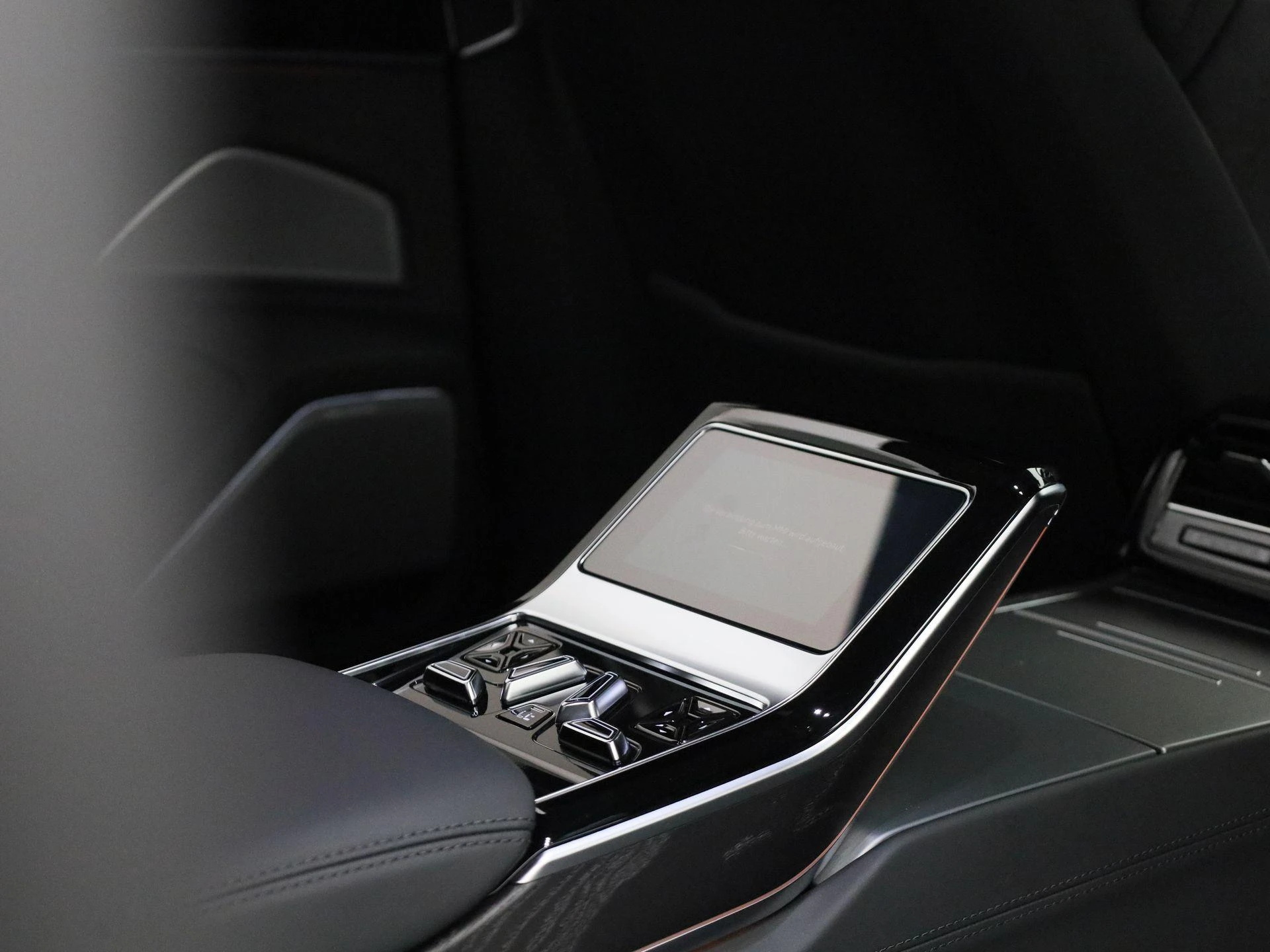 Audi-A8-image-55