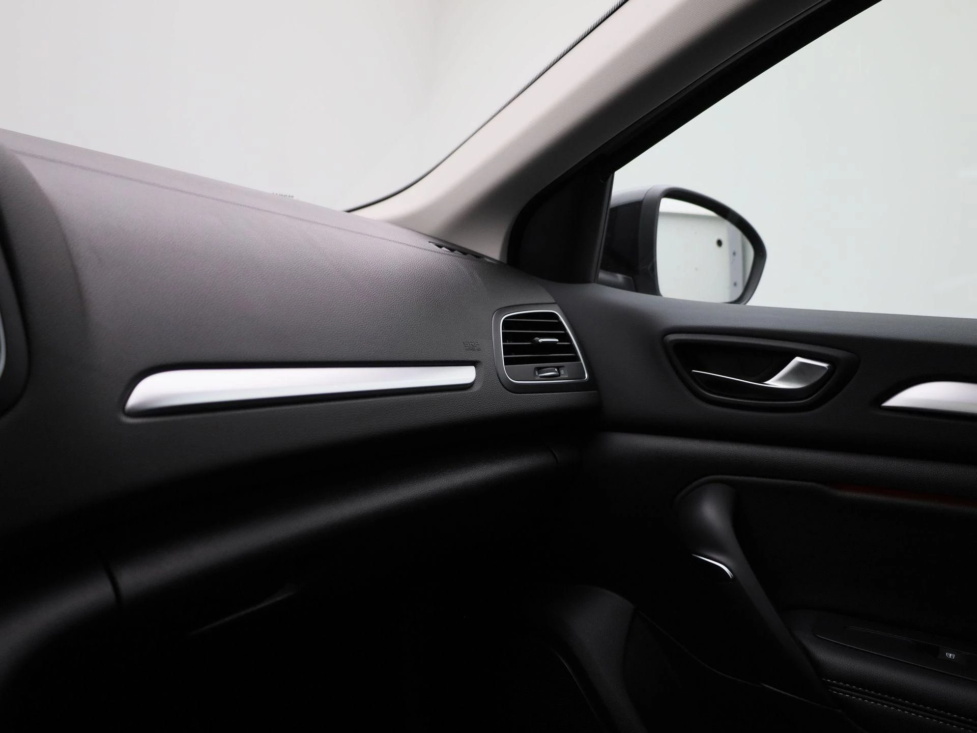 Renault-Mégane Estate-image-26