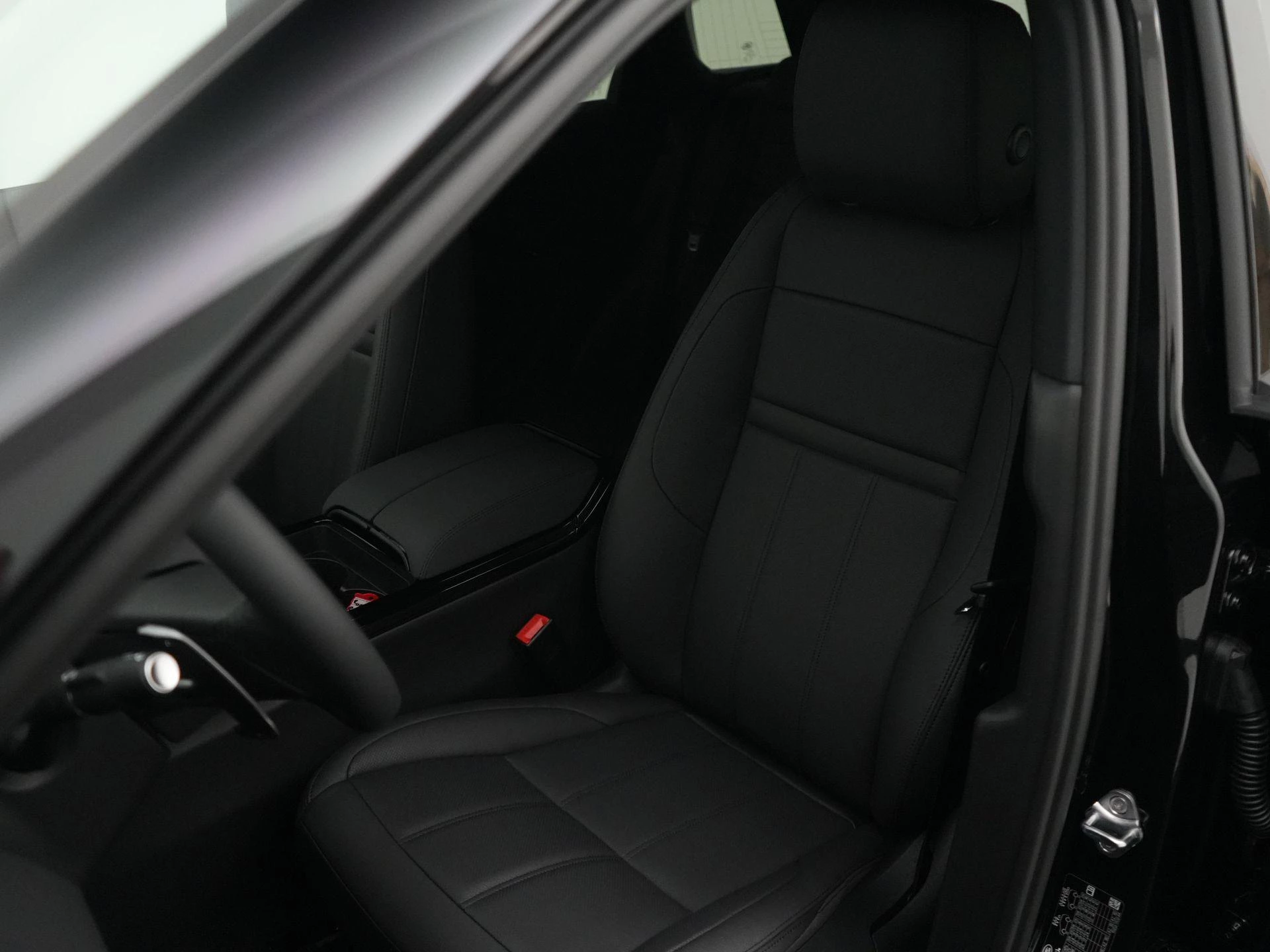 Land Rover-Range Rover Evoque-image-6