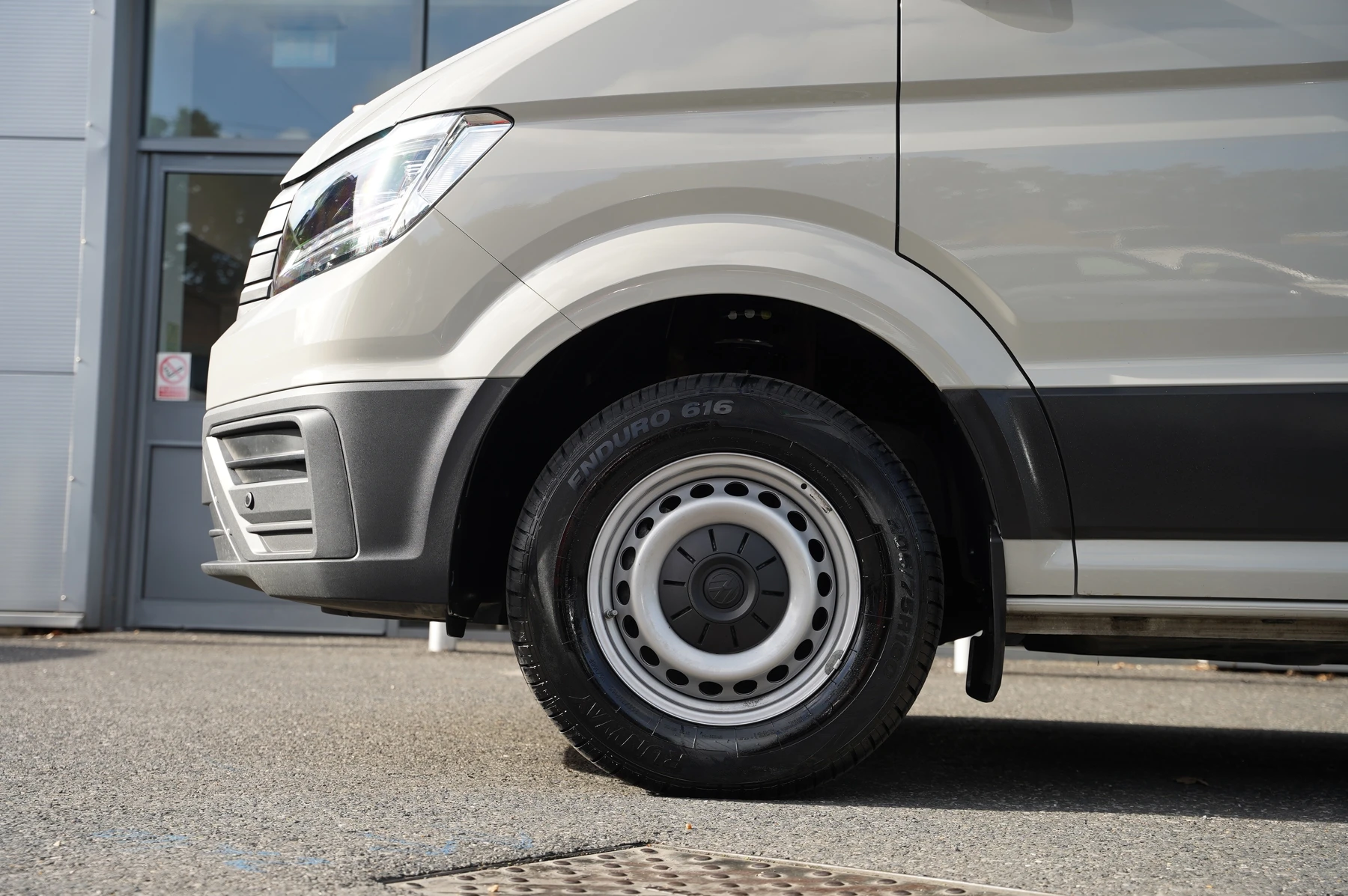 Volkswagen-Crafter-image-4