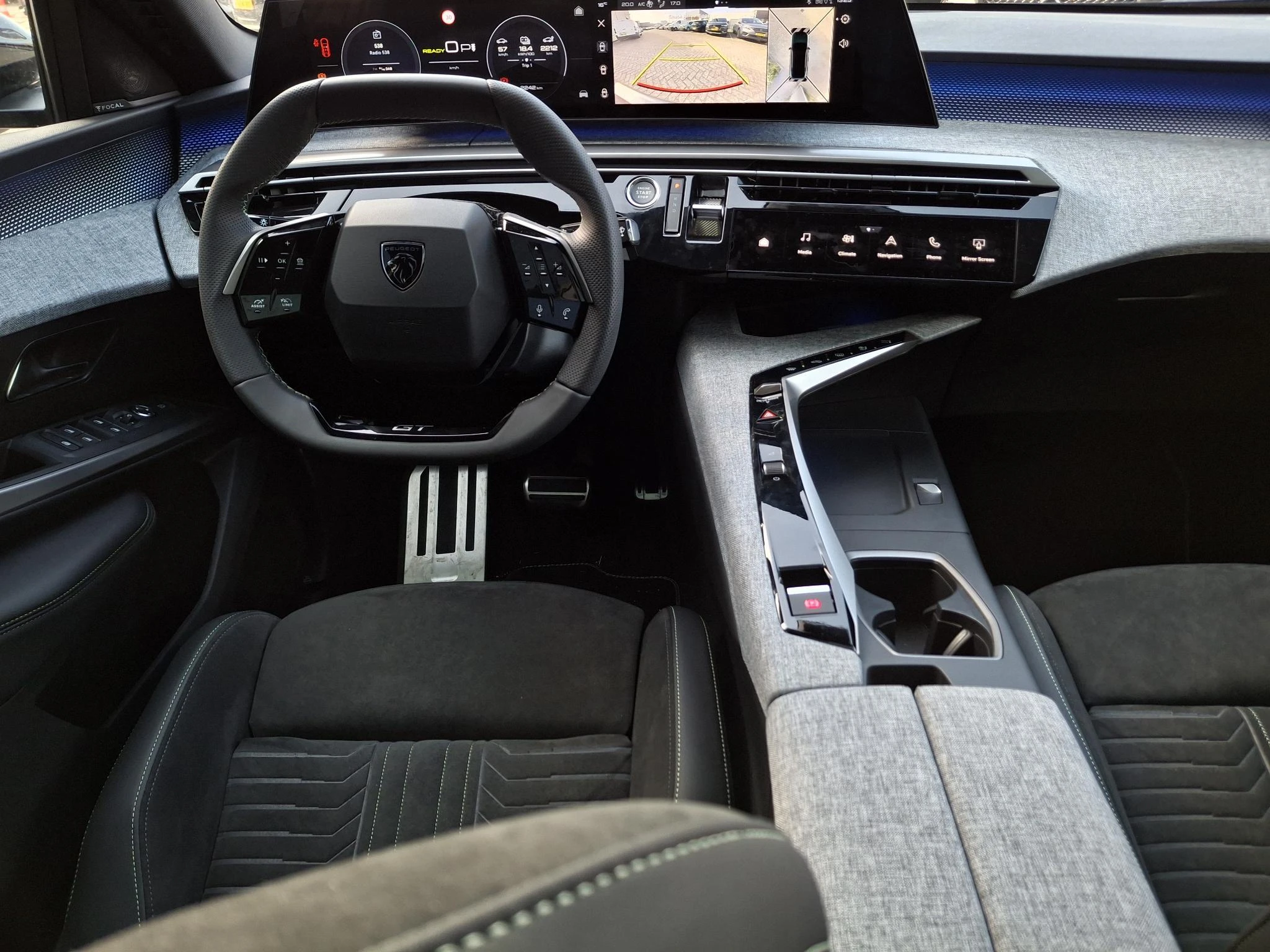 Peugeot-e-3008-image-12