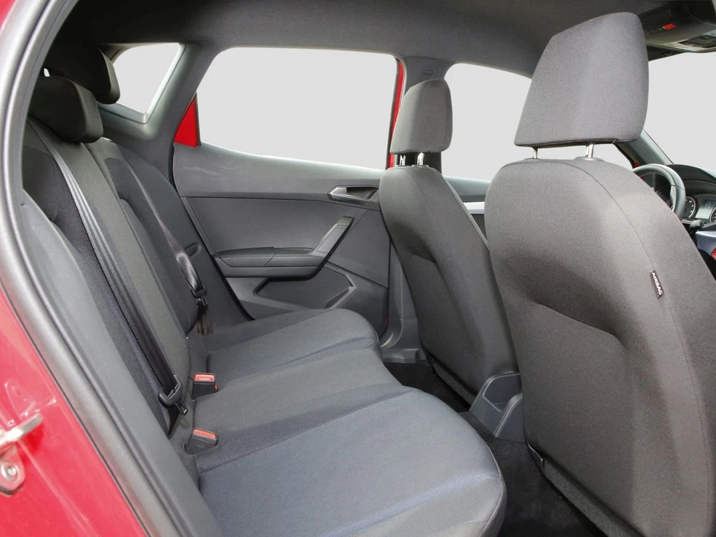 SEAT Arona 1.0 TSI FR 17" Navi+Full Link LED RFK+PDC