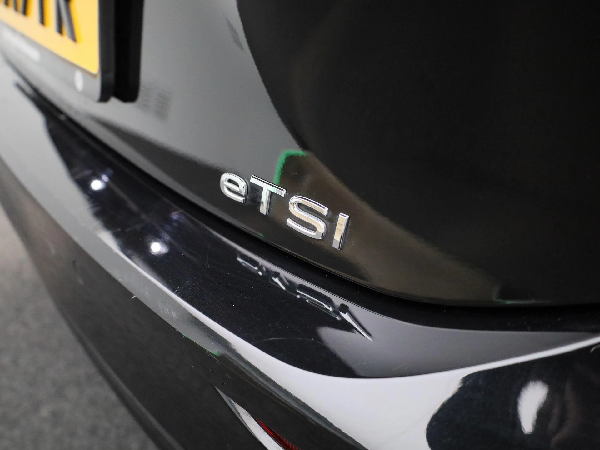 Volkswagen-Golf-image-38