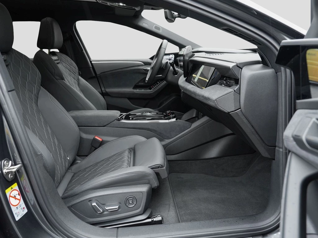Audi-S6 Avant e-tron-image-6