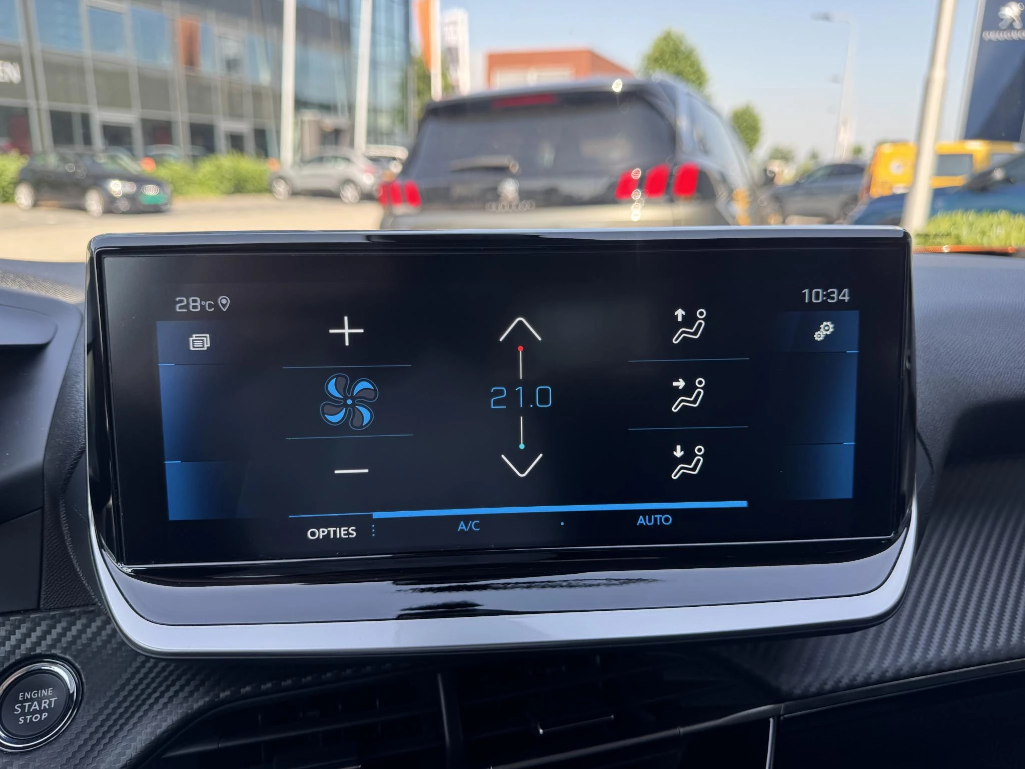 Peugeot-2008-image-19