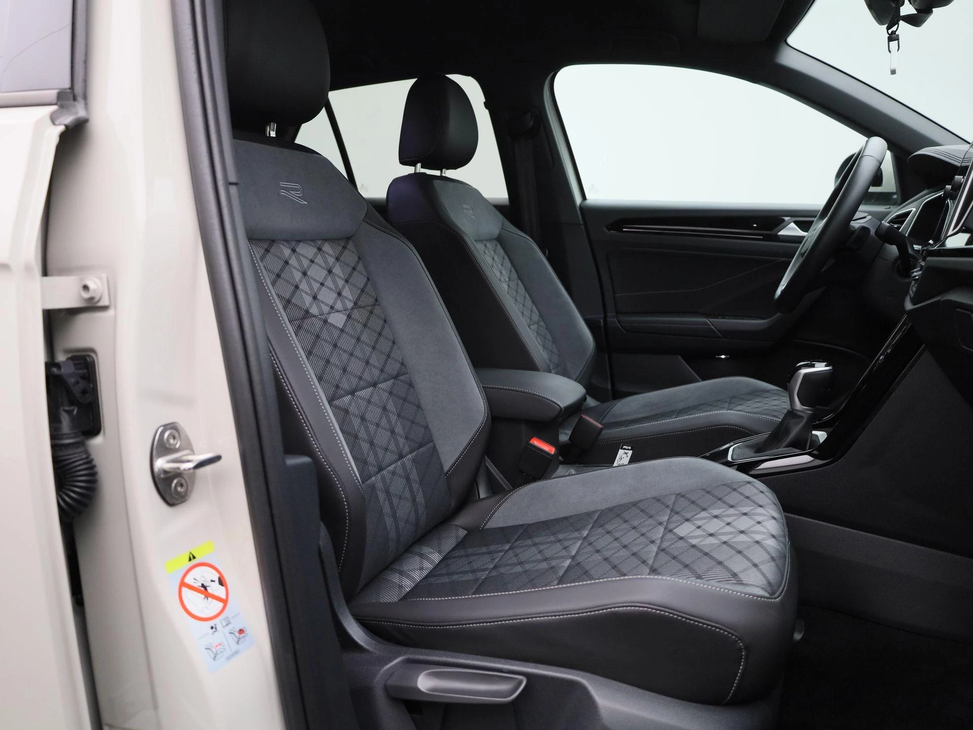 Volkswagen T-Roc 1.5 TSI R-Line 150 PK|
