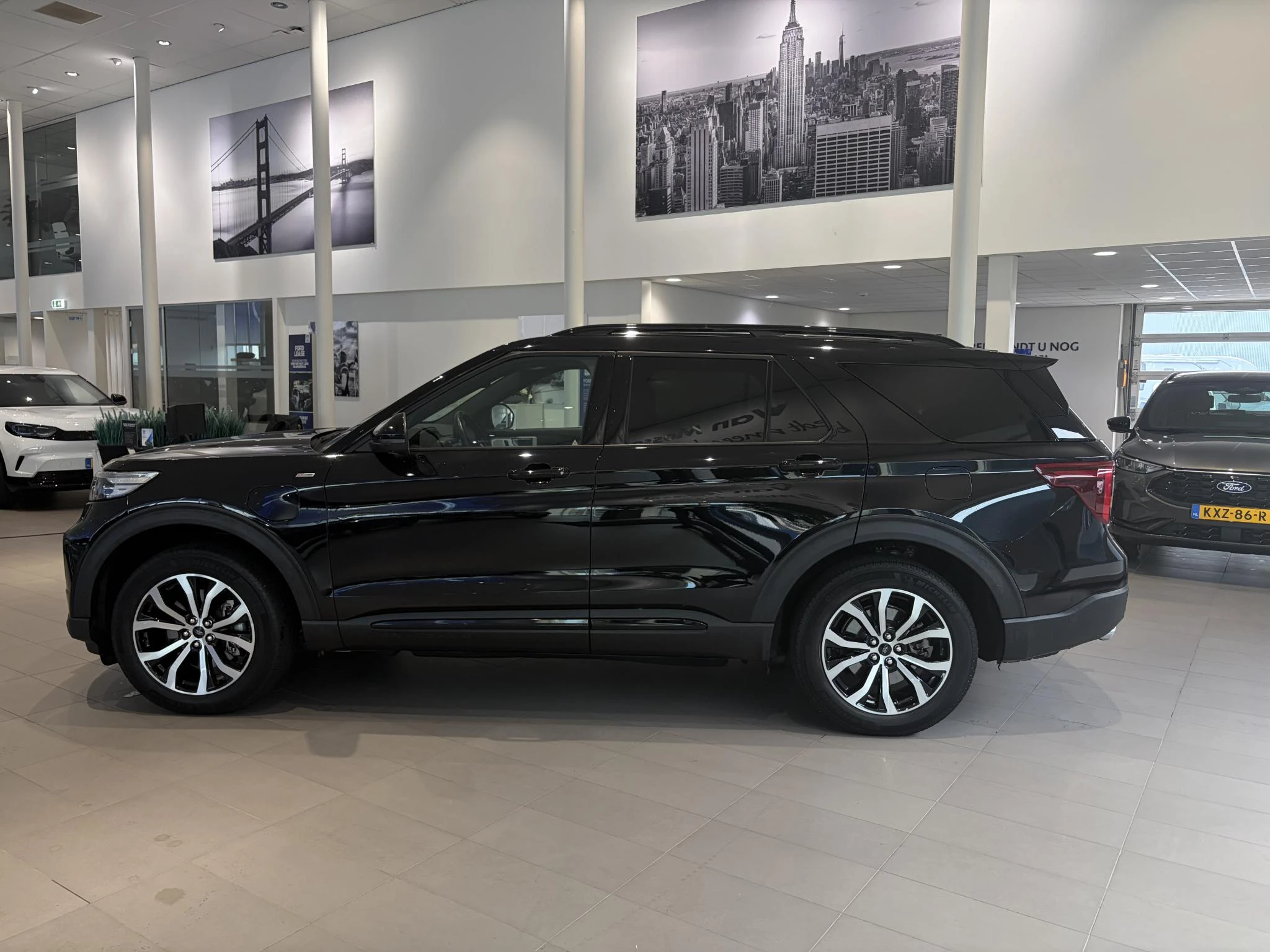 Ford-Explorer-image-1