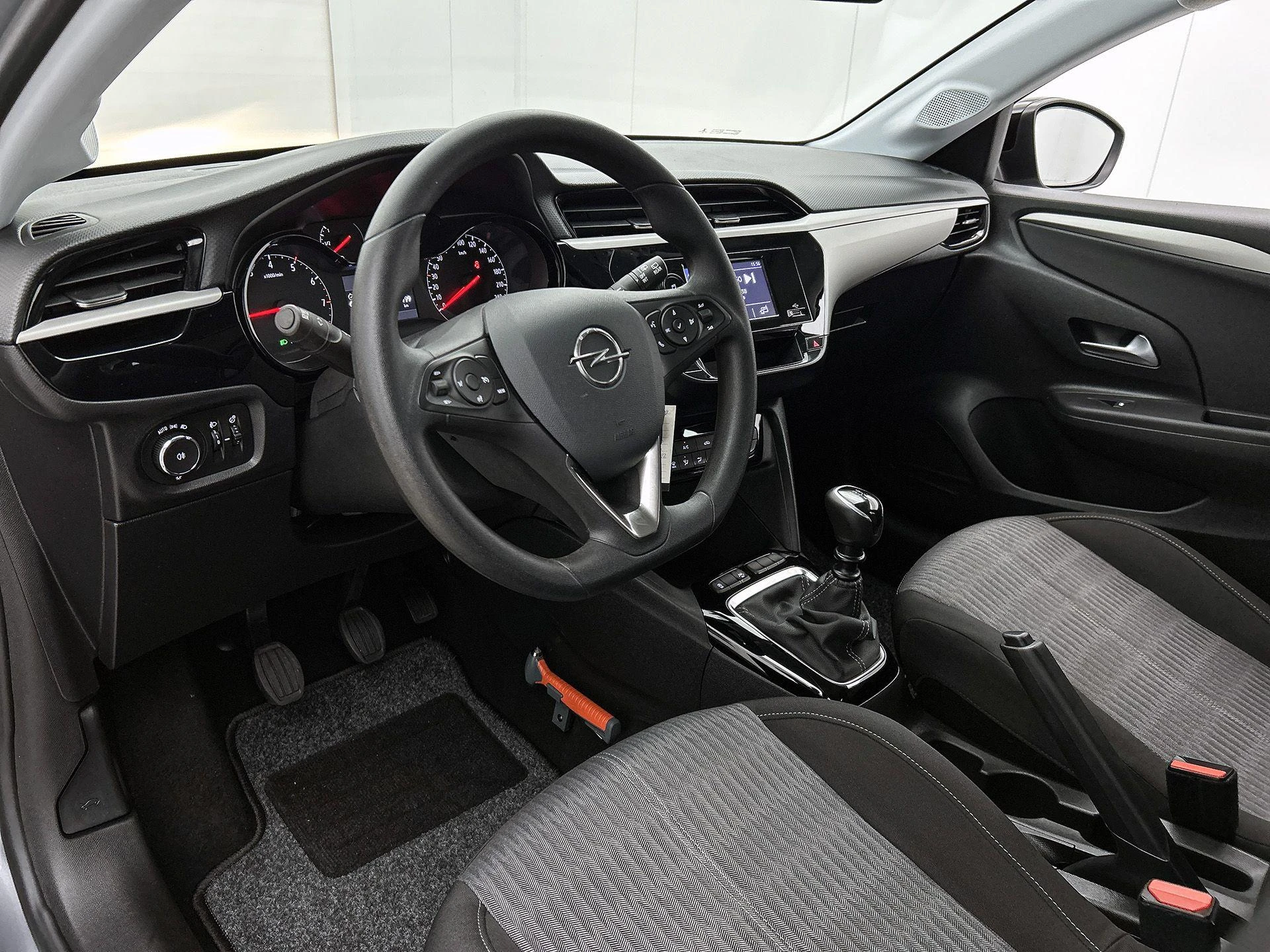 Opel-Corsa-image-11