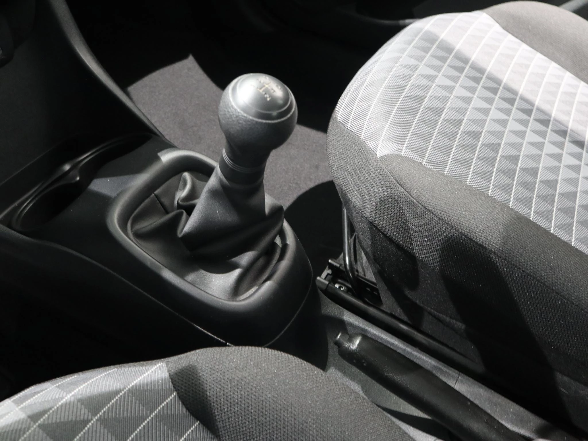Peugeot-108-image-16