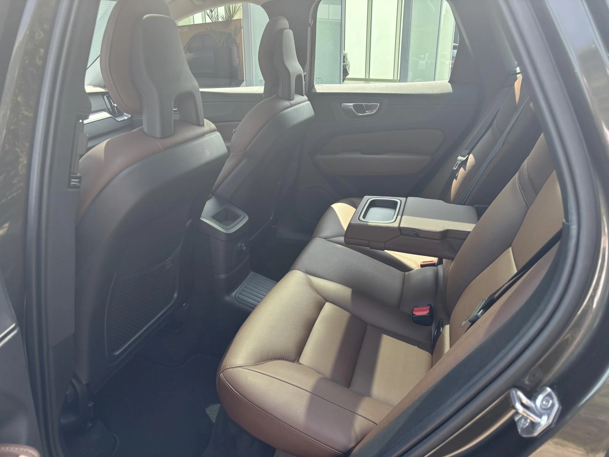 Volvo XC60 T8 Twin Engine AWD Momentum Luchtvering Heico Aut.