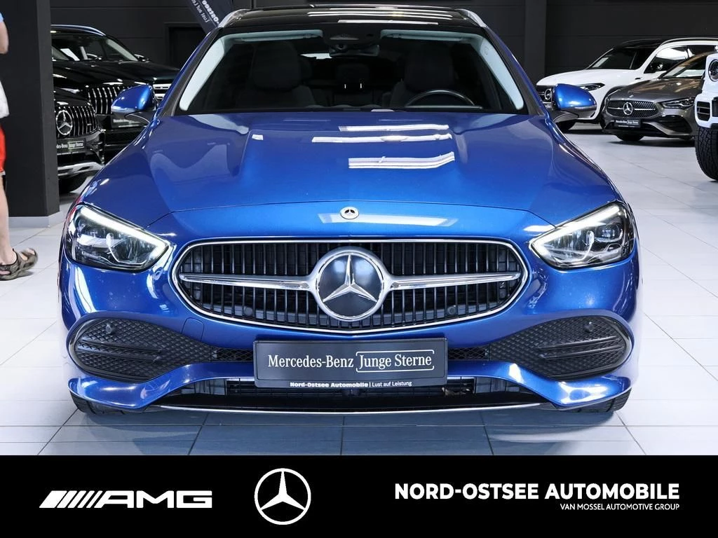 Mercedes-Benz C-Klasse 300 T AVANTGARDE PANO TEMPOMAT SOUND PDC LED AVANTGARDE