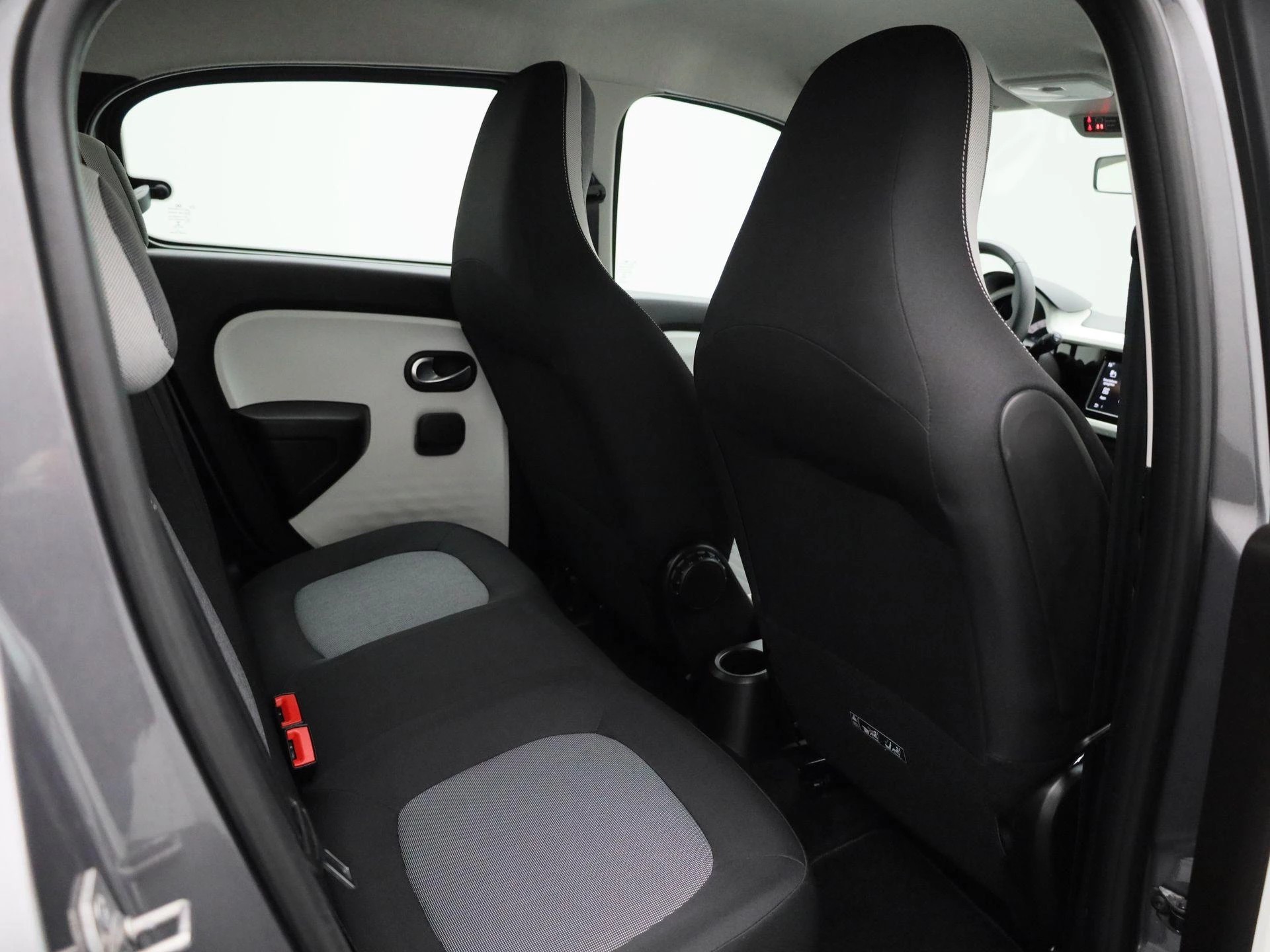 Renault-Twingo-image-32