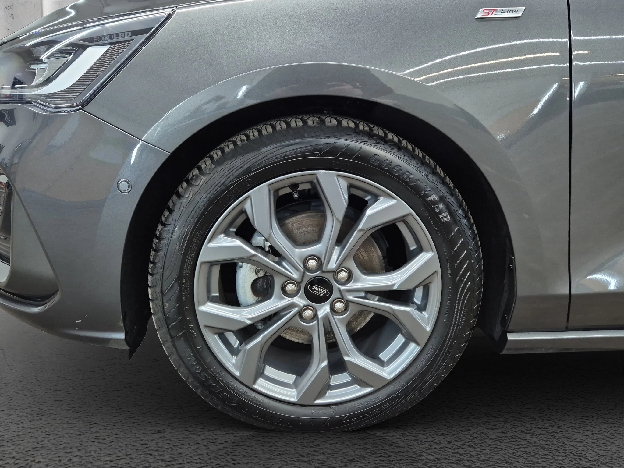 Ford-Focus-image-8