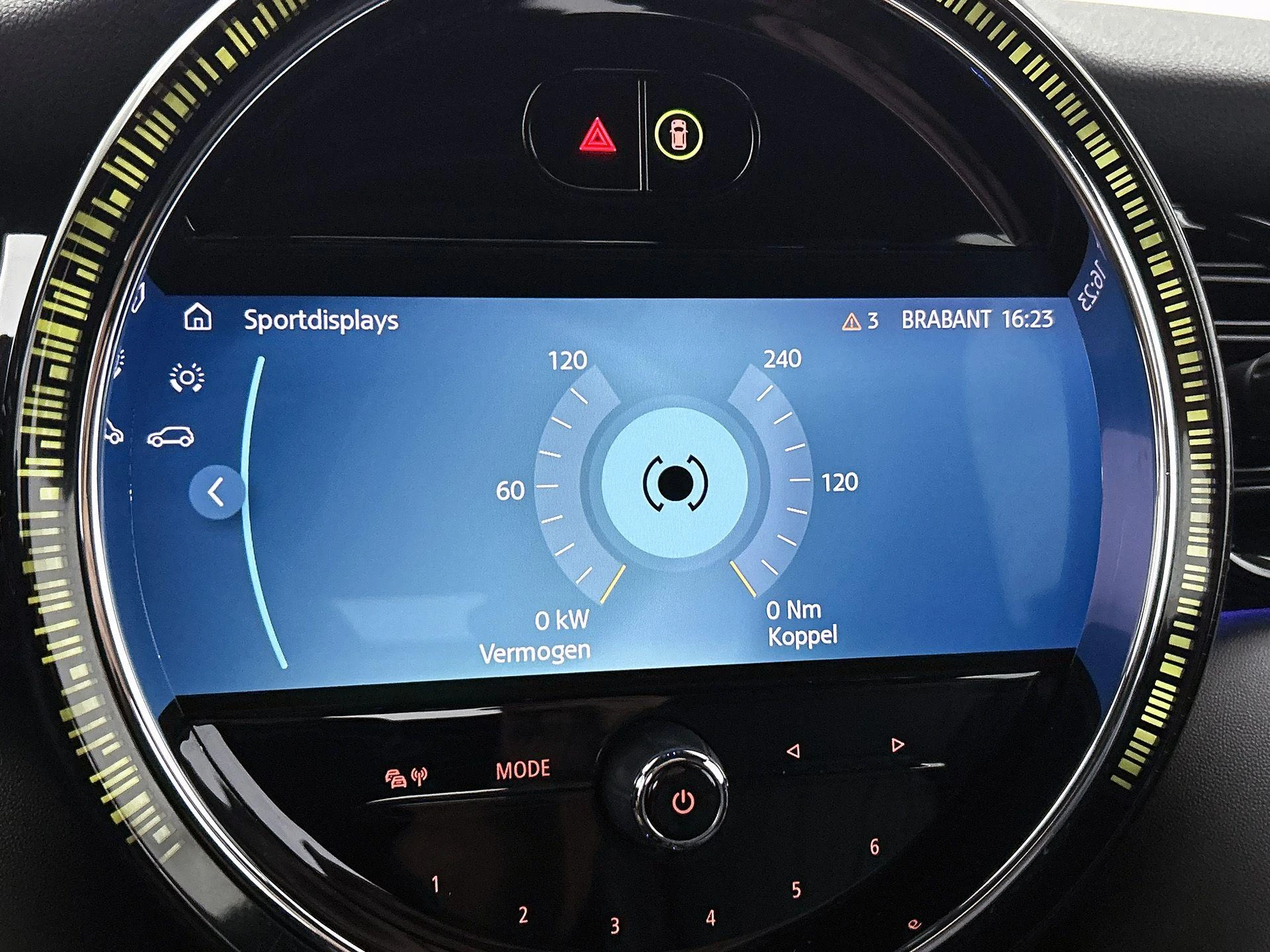 MINI-Cooper Cabrio-image-12