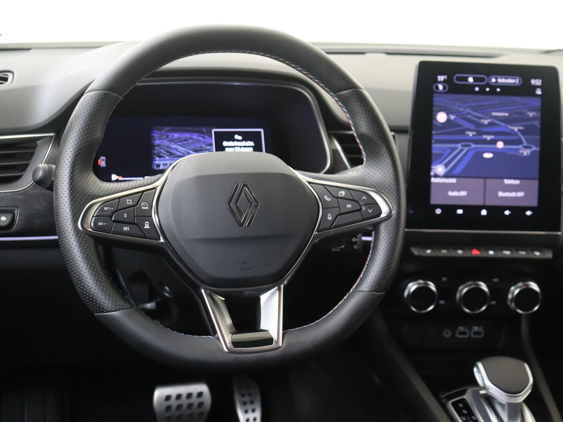 Renault-Arkana-image-9