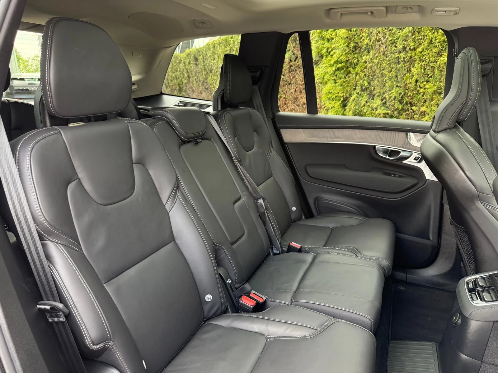 Volvo XC90 T8 Plug-in hybrid AWD Ultra Dark