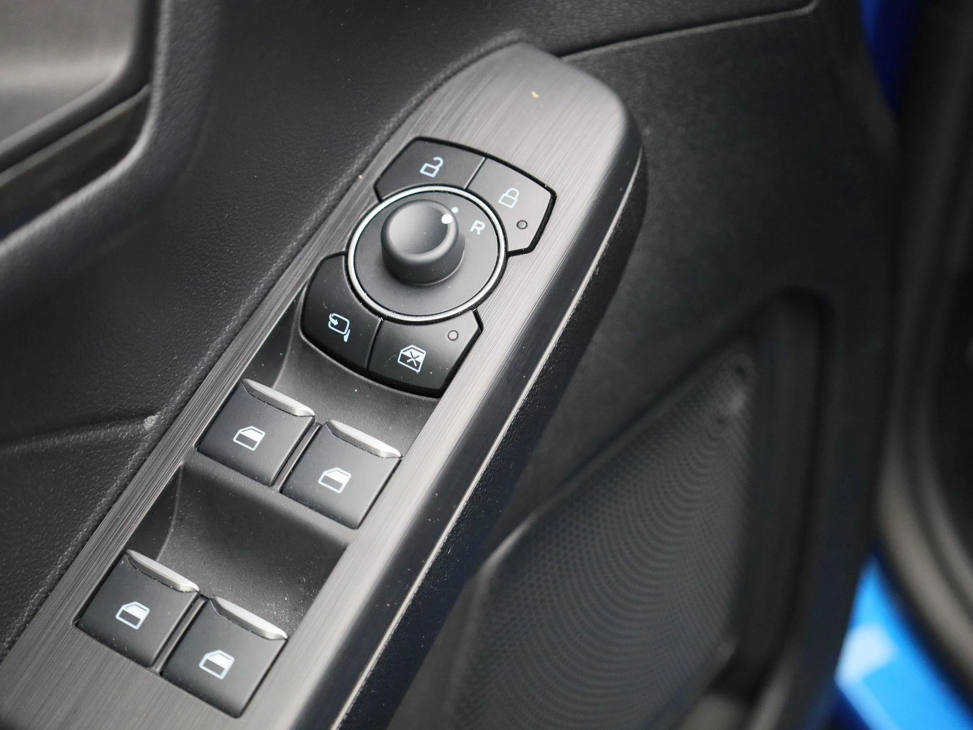 Ford-Kuga-image-30