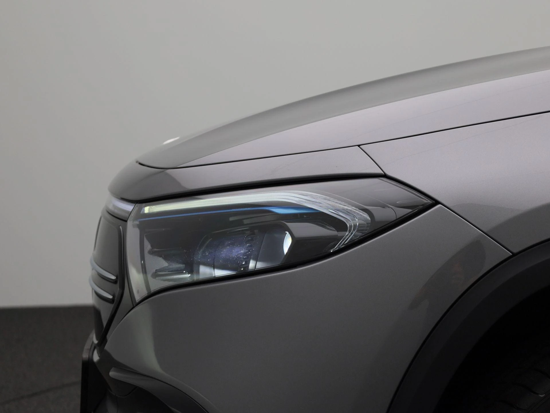 Mercedes-Benz-EQA-image-15