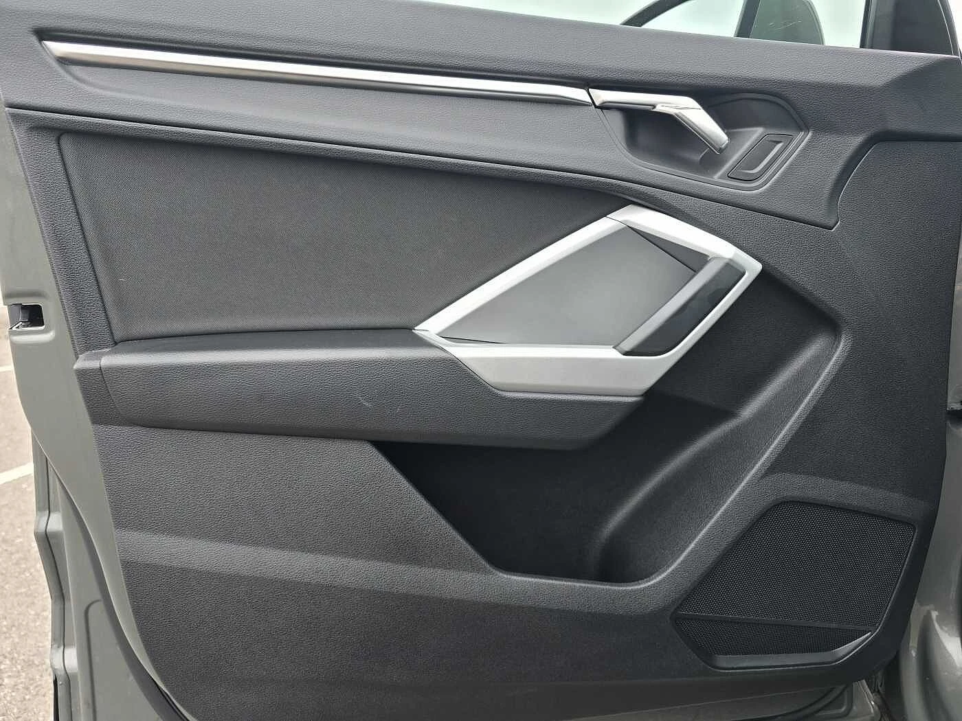Audi-Q3-image-42