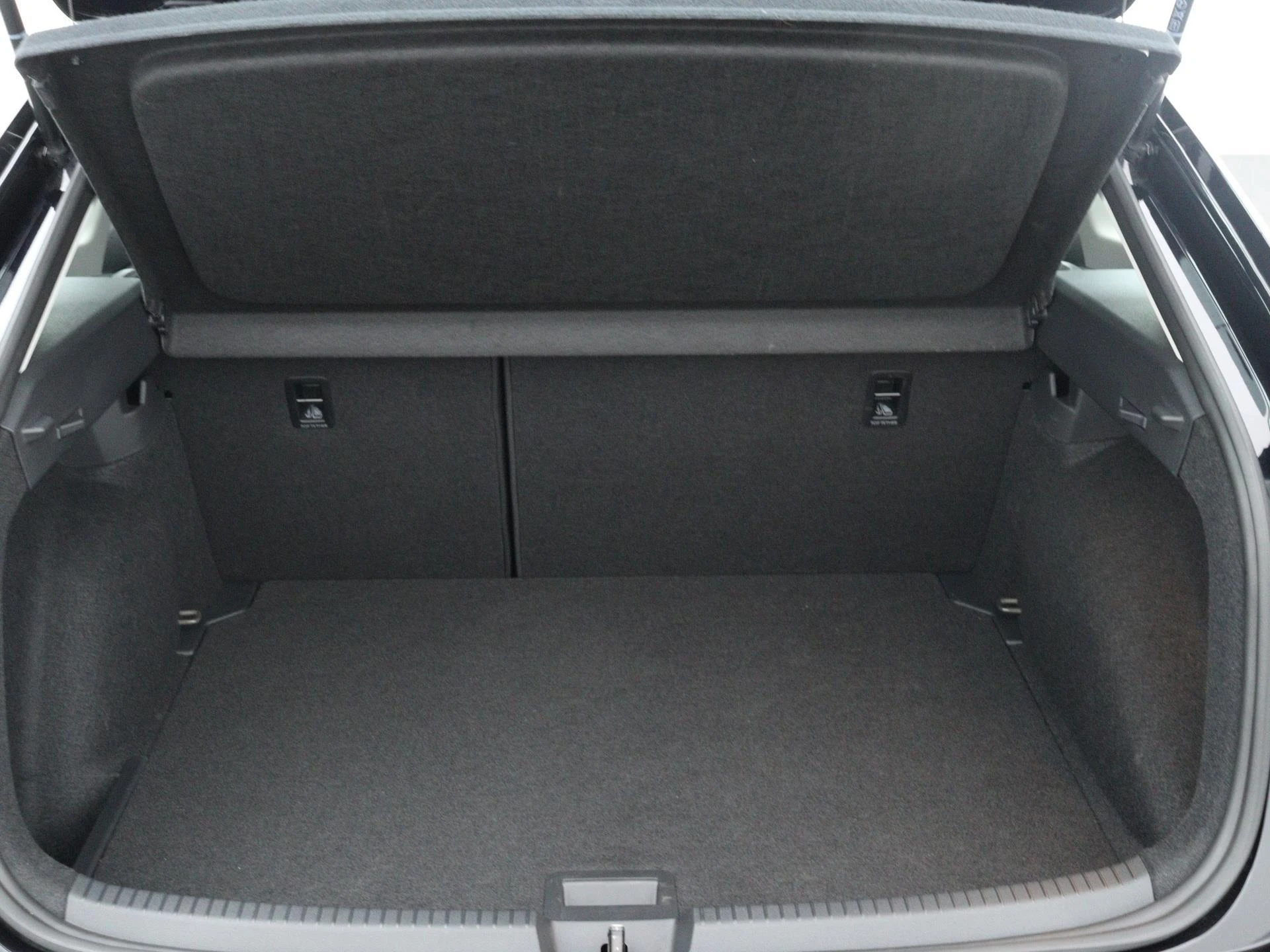 Volkswagen-Taigo-image-19