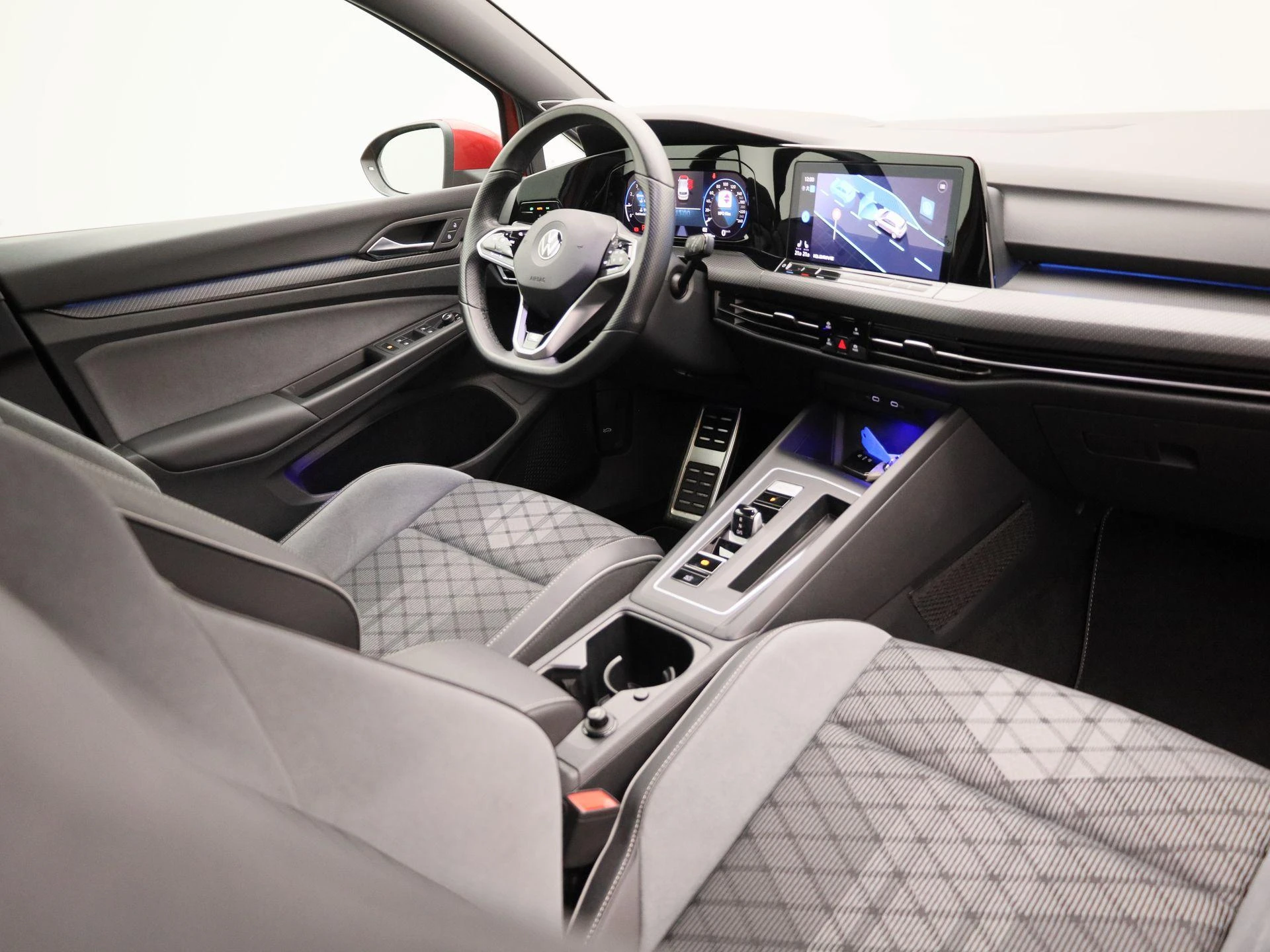 Volkswagen-Golf-image-41