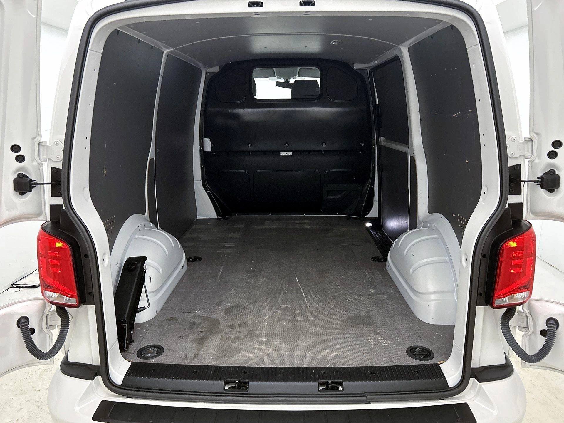 Volkswagen Transporter 2.0 TDI L1H1 150 PK