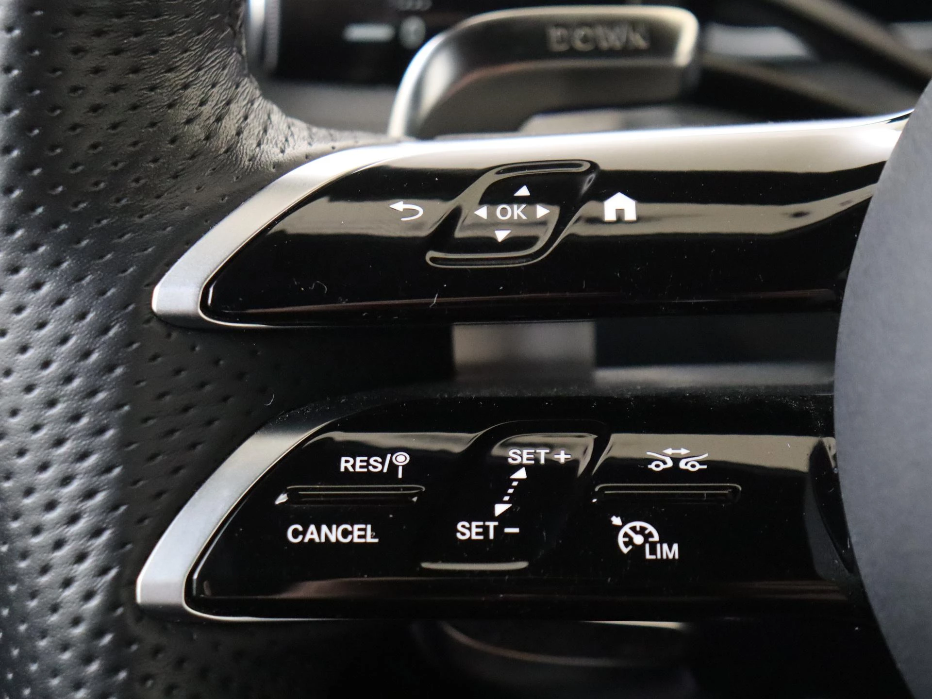 Mercedes-Benz-CLE-image-20