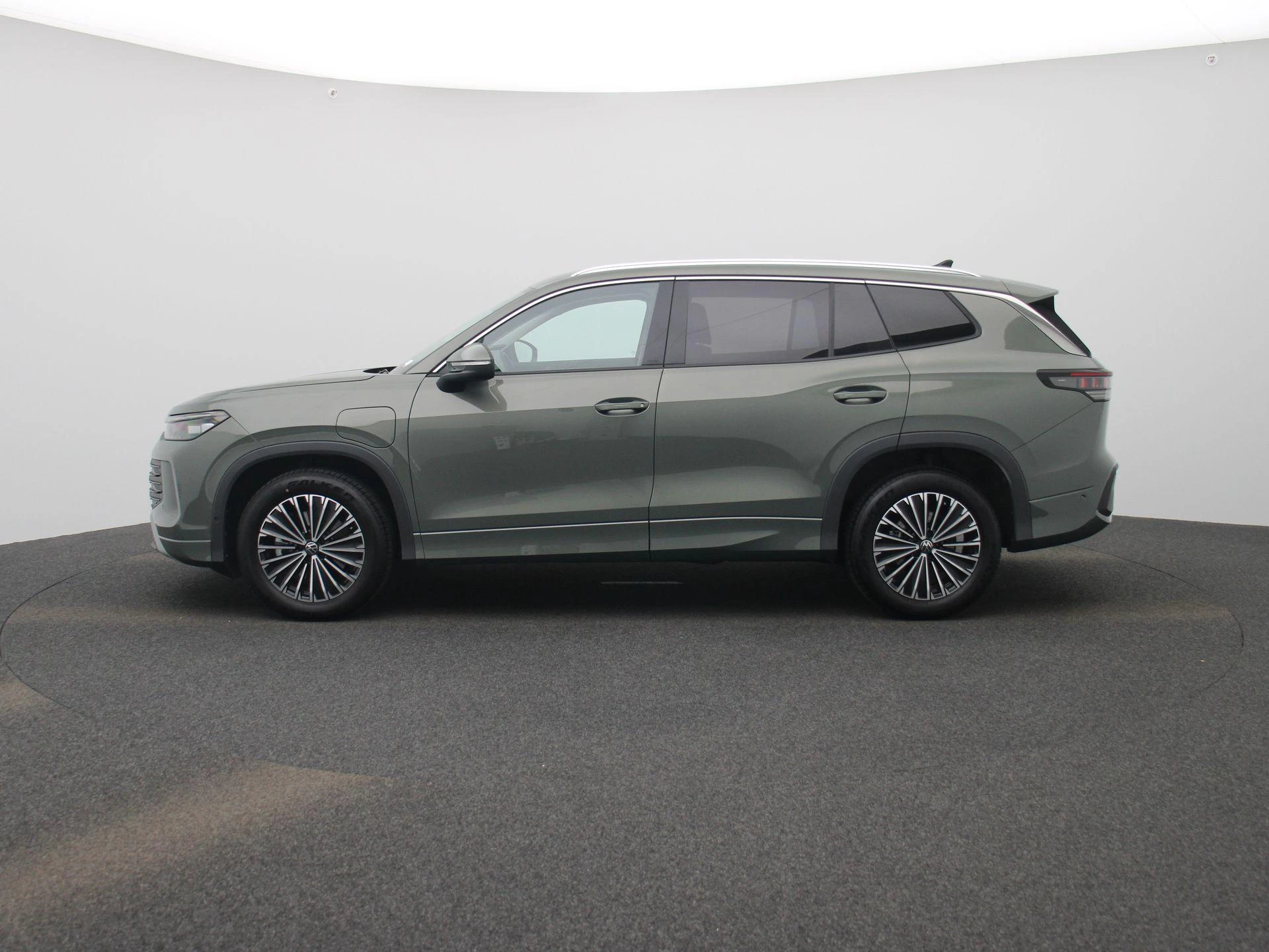 Volkswagen Tayron 1.5 eHybrid Life Edition 204 PK|