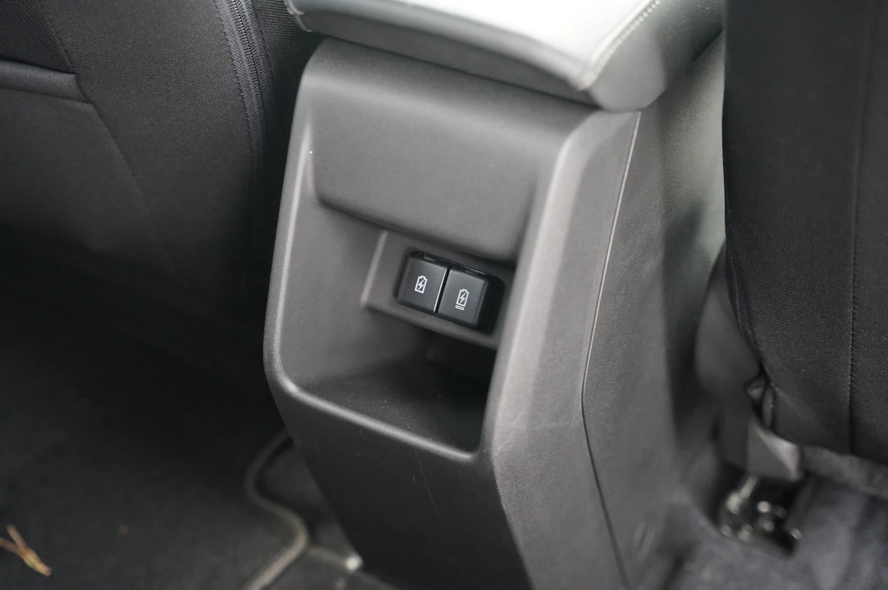 Suzuki-e Vitara-image-27