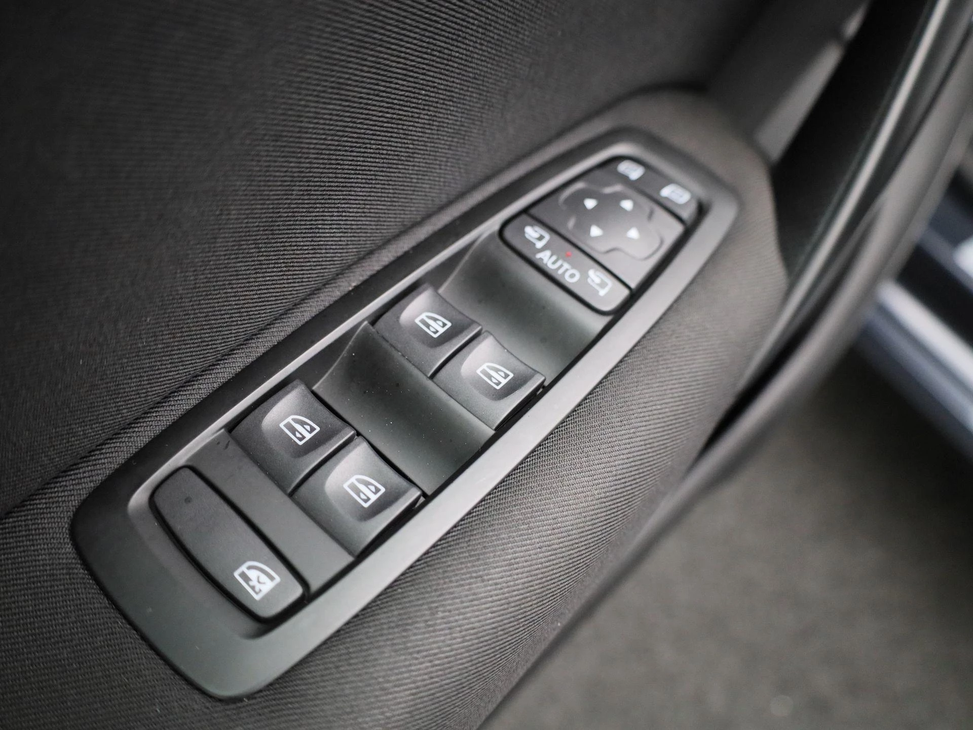 Renault-Mégane Grand Tour-image-24