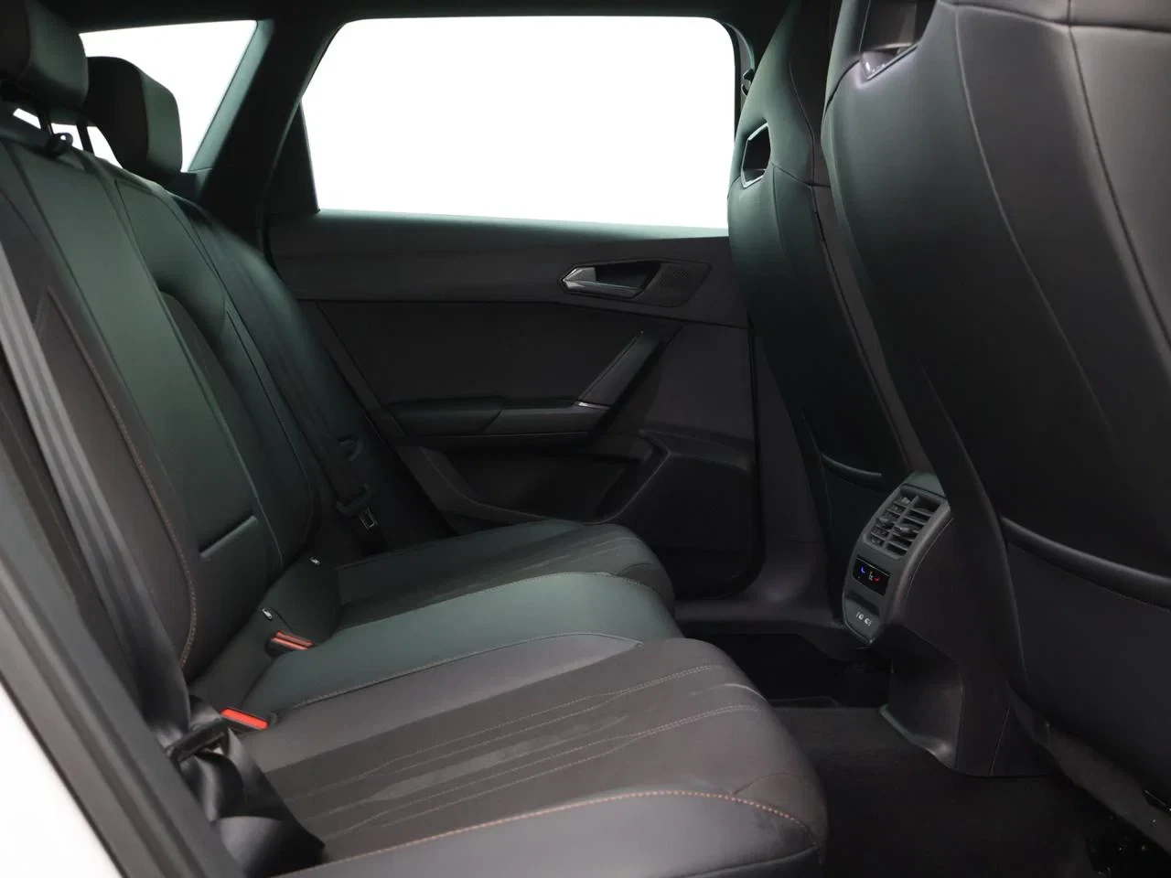 CUPRA Leon Sportstourer ST e-Hybrid (PHEV) Leon Break 1.4e-PHEV 204PK *AUTOMAAT*LEDER*SPORTZETESL*CAMERA*PDC*CRUISE*NAVI*APP-CONNECT*AIRCO*...*