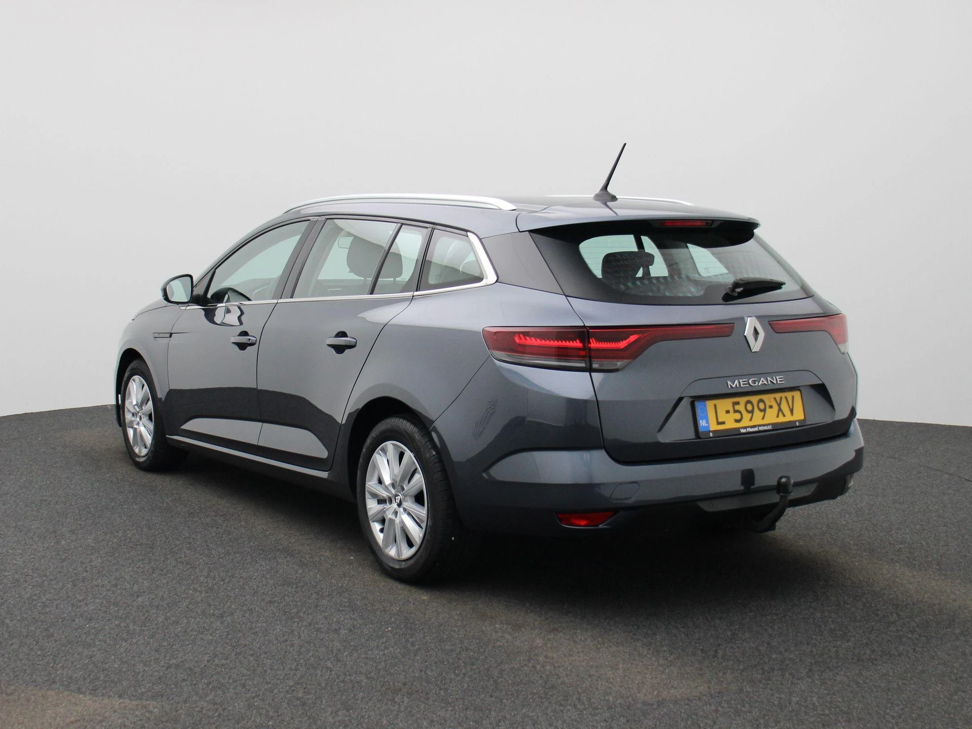 Renault-Mégane Estate-image-1
