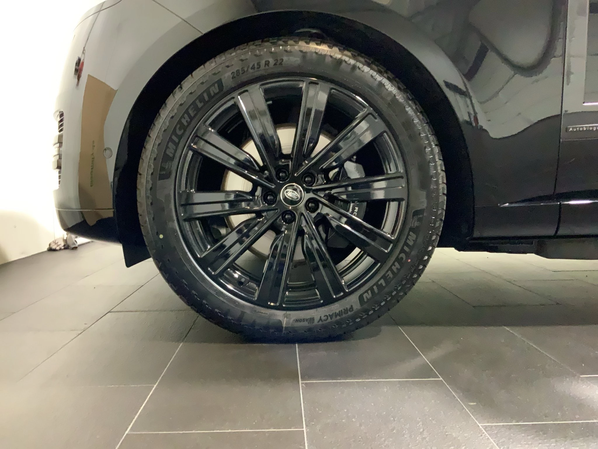 Land Rover-Range Rover-image-21
