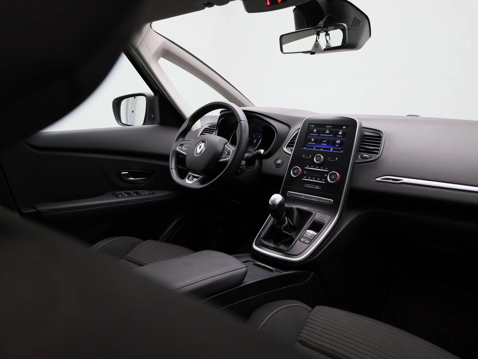 Renault-Grand Scénic-image-34