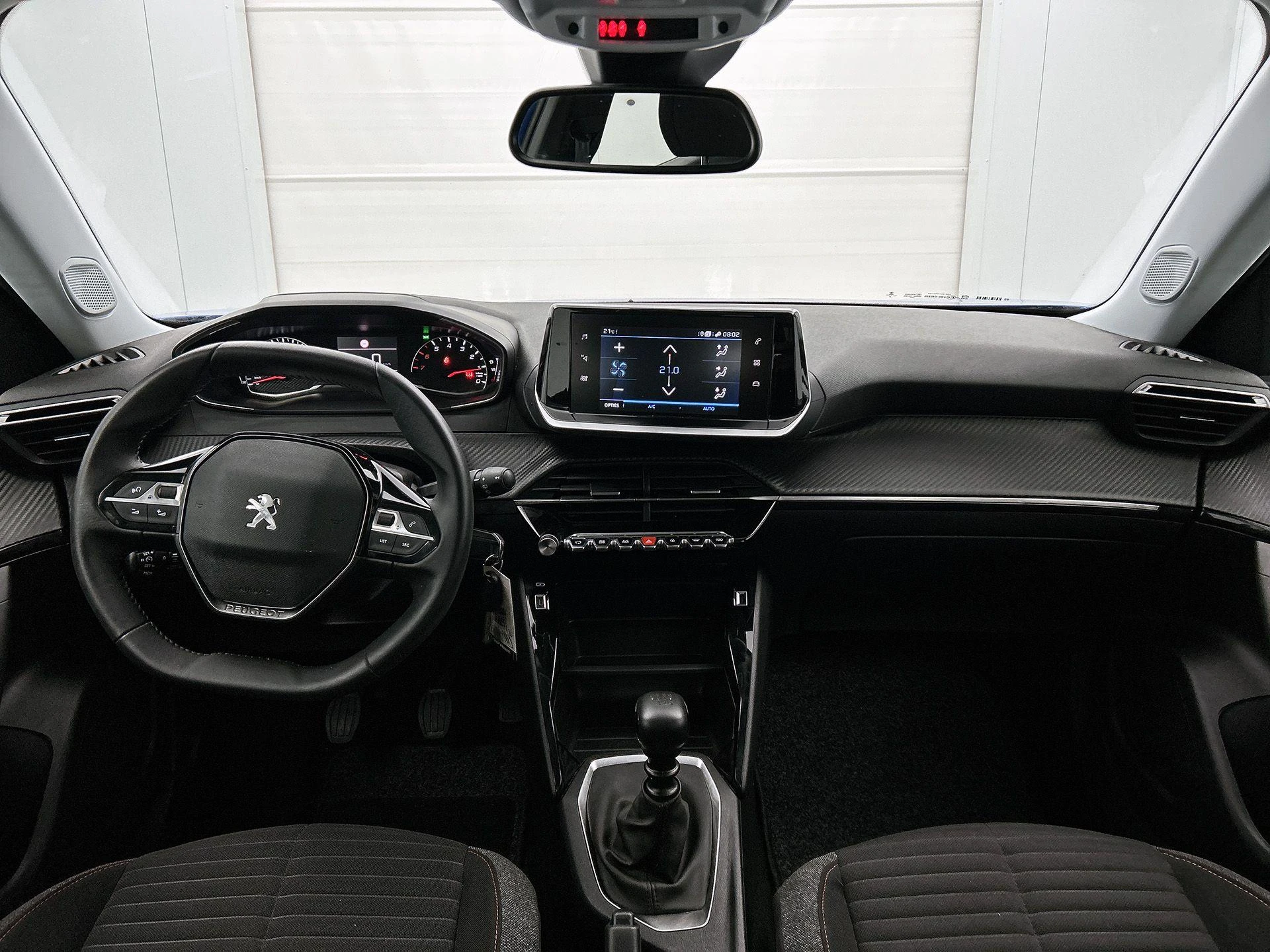 Peugeot-2008-image-18