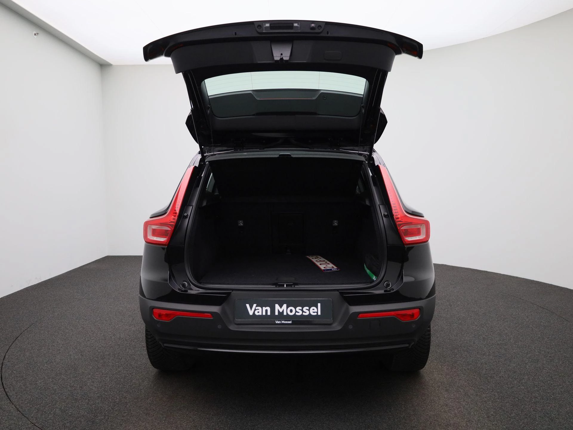Volvo-XC40-image-10