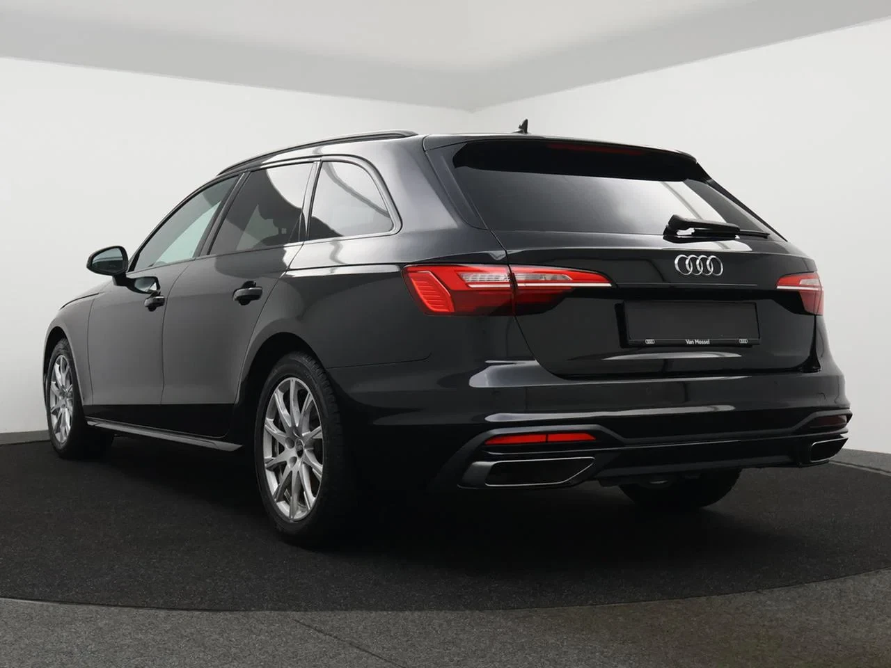 Audi-A4-image-4
