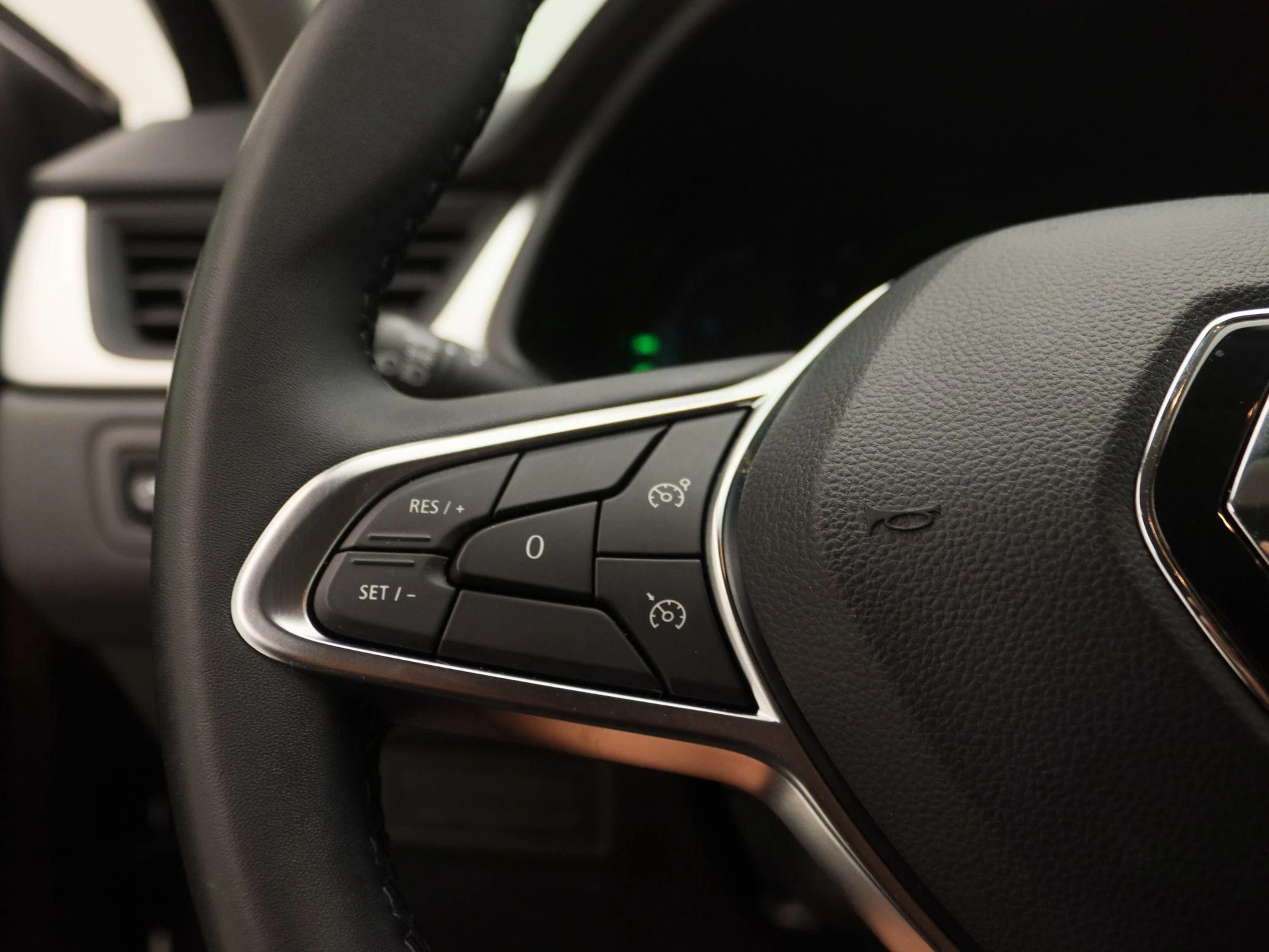 Renault-Captur-image-17