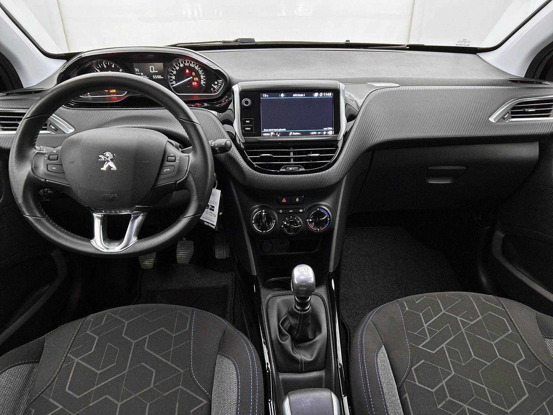 Peugeot-2008-image-19