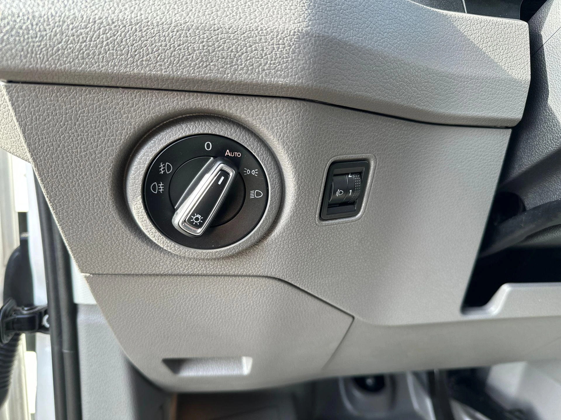 Volkswagen-Crafter-image-16