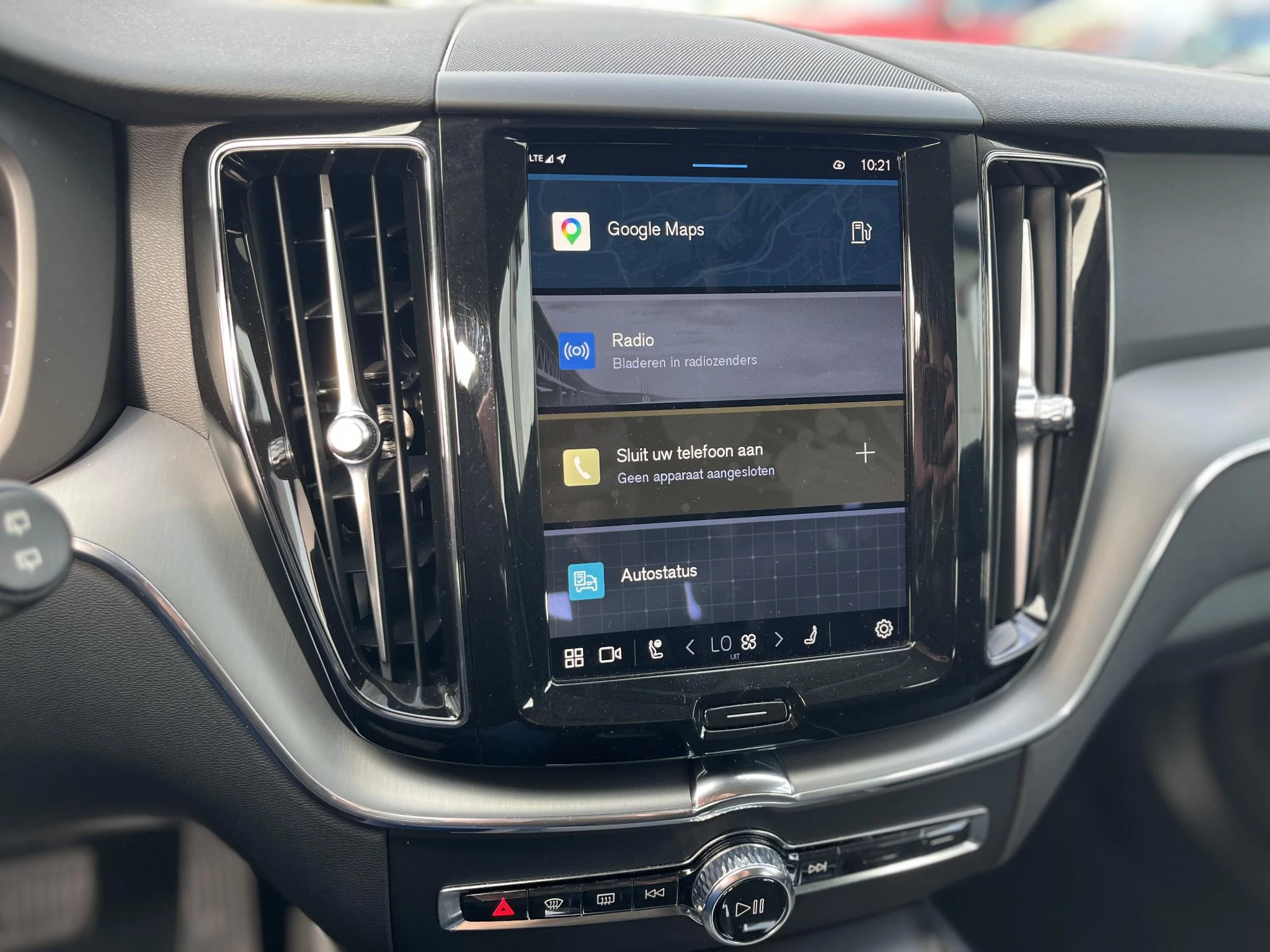 Volvo-XC60-image-23