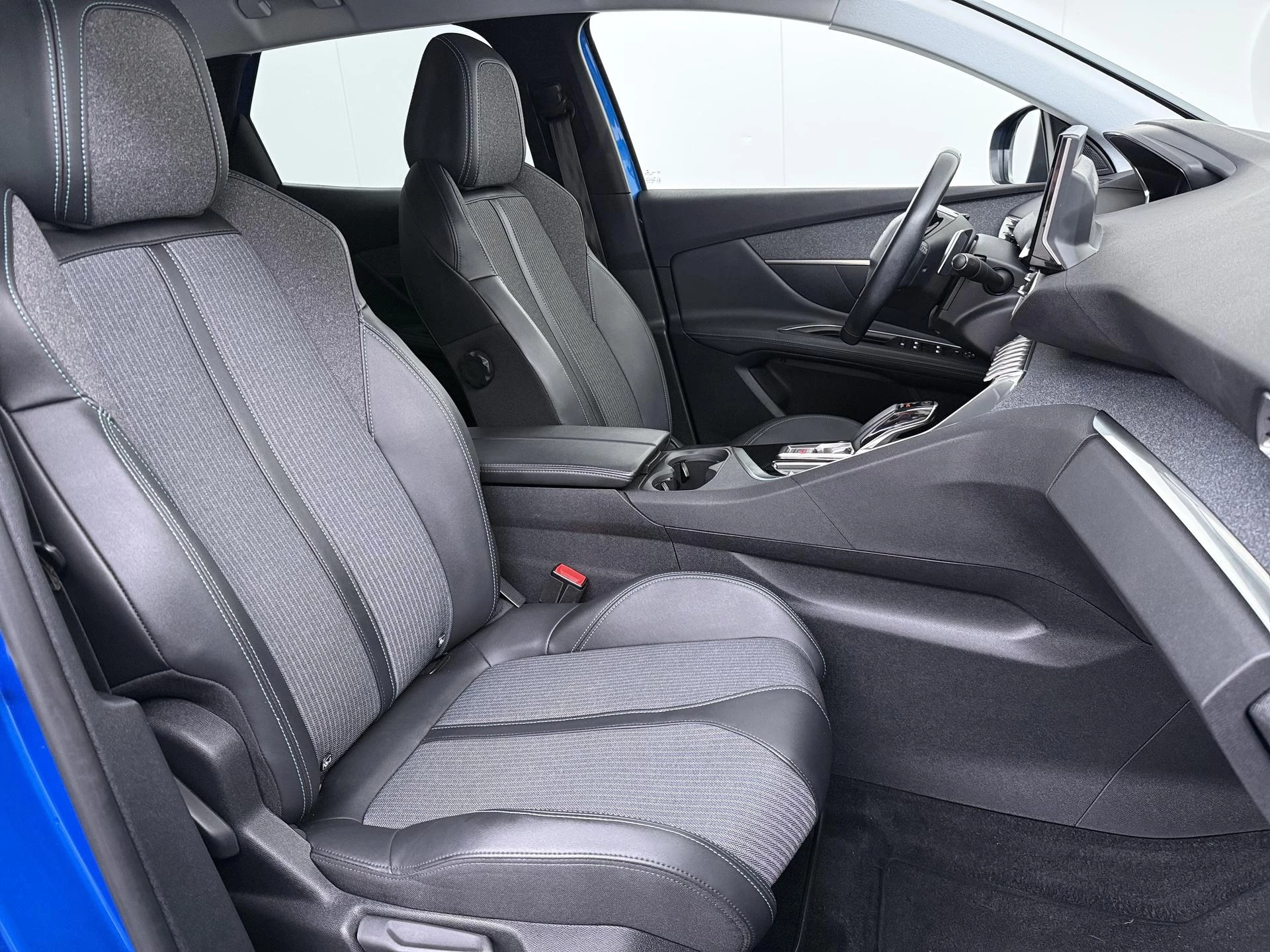 Peugeot 3008 1.6 HYbrid 225 Blue Lease Allure
