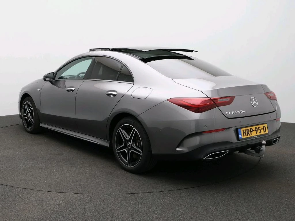 Mercedes-Benz-CLA-image-3