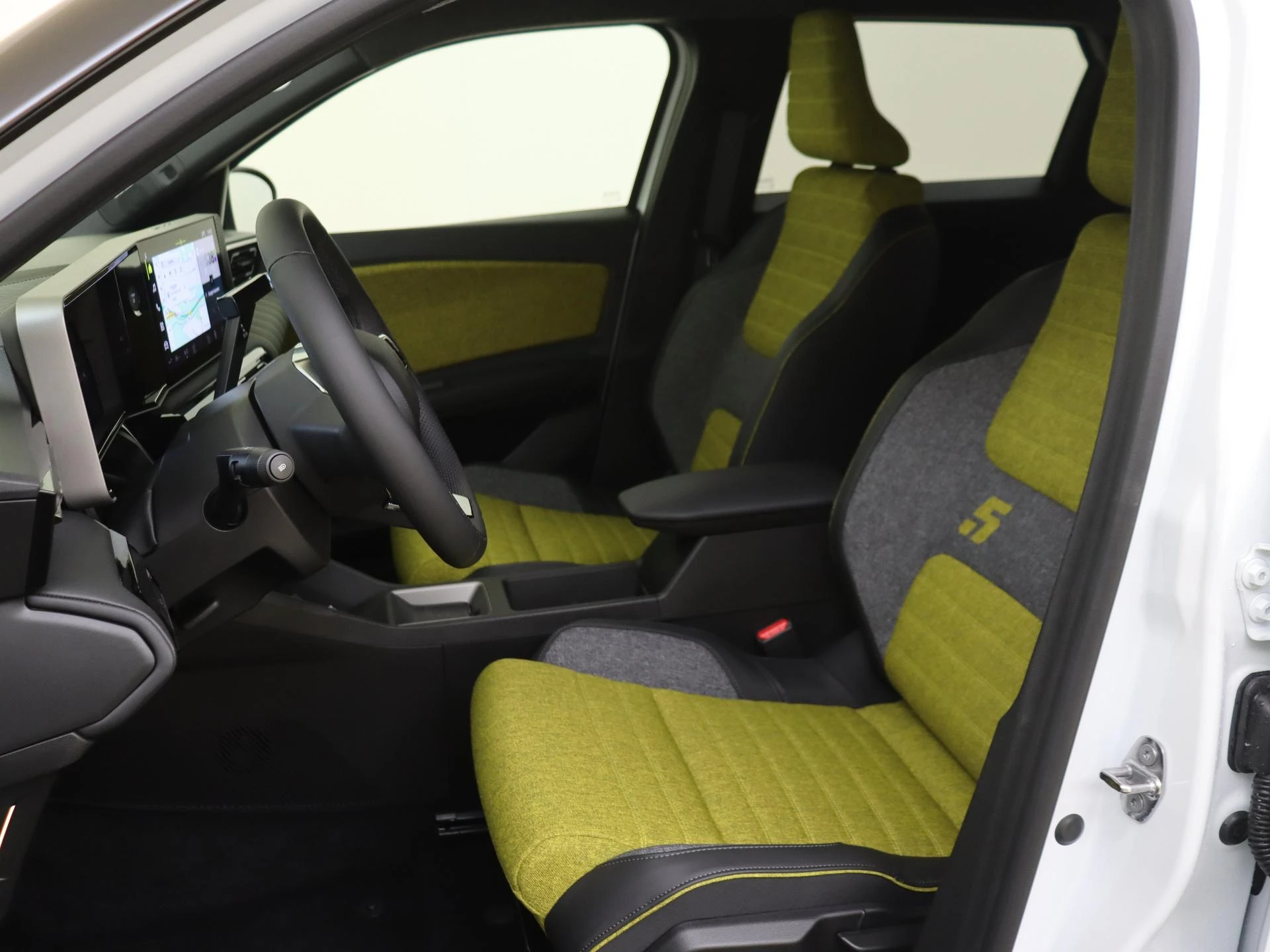 Renault 5 urban range iconic cinq 40 kWh