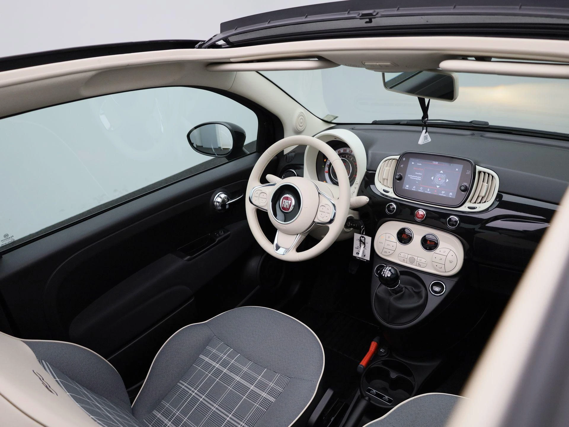 Fiat-500C-image-2