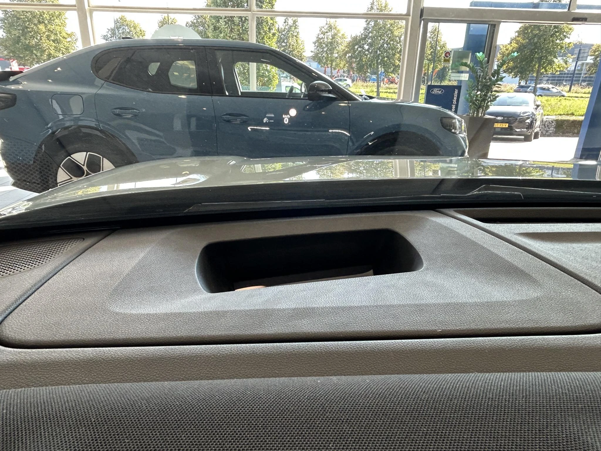 Ford-Explorer-image-18