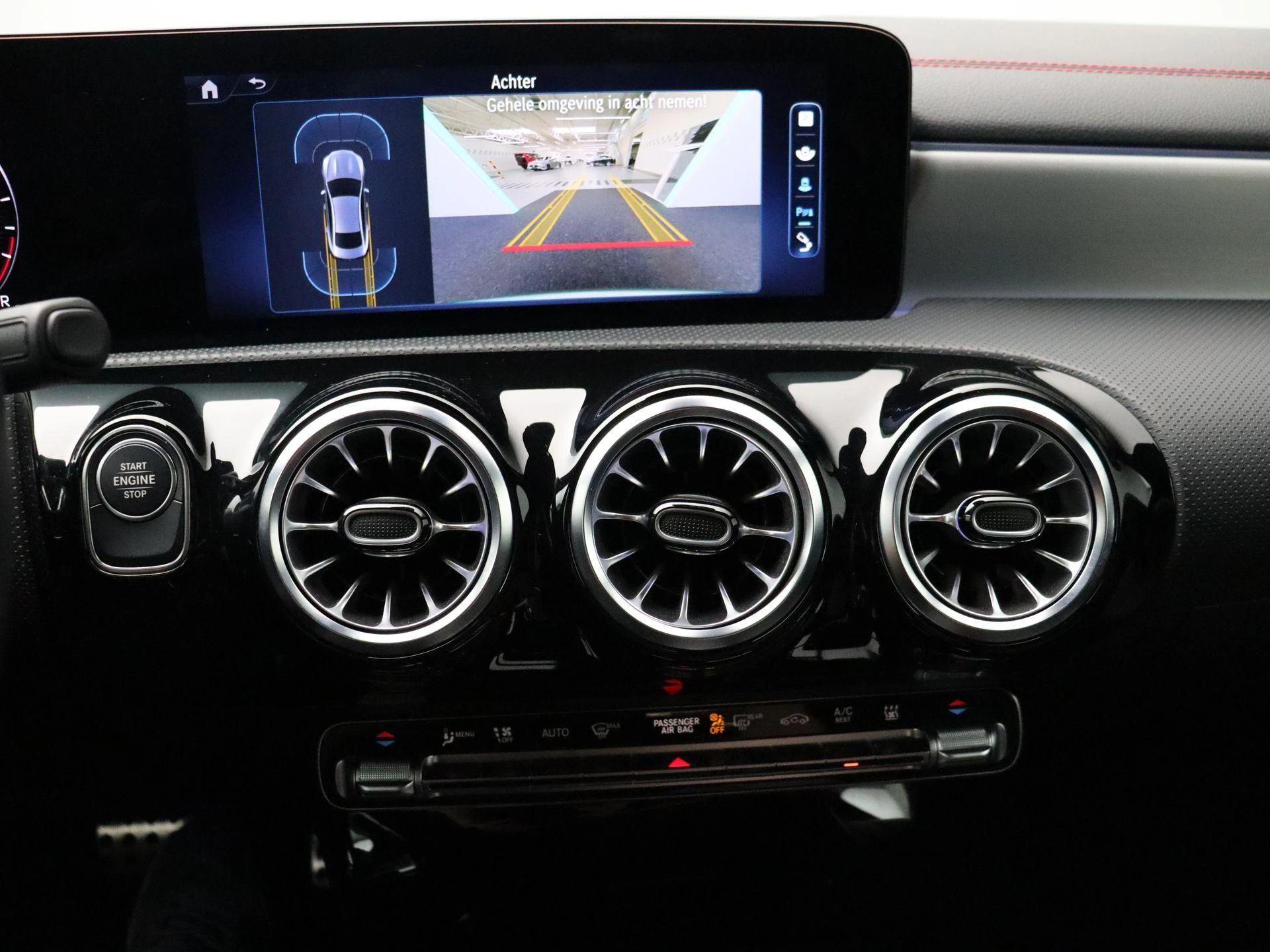 Mercedes-Benz-CLA-image-15