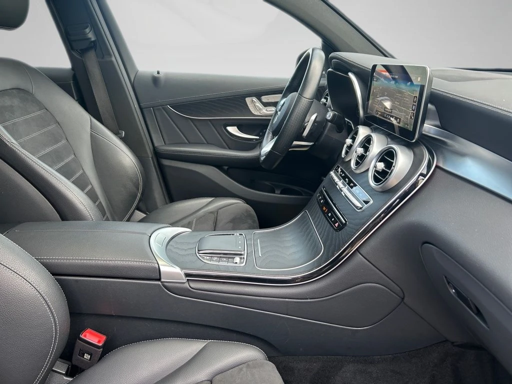 Mercedes-Benz-GLC 400 d-image-15