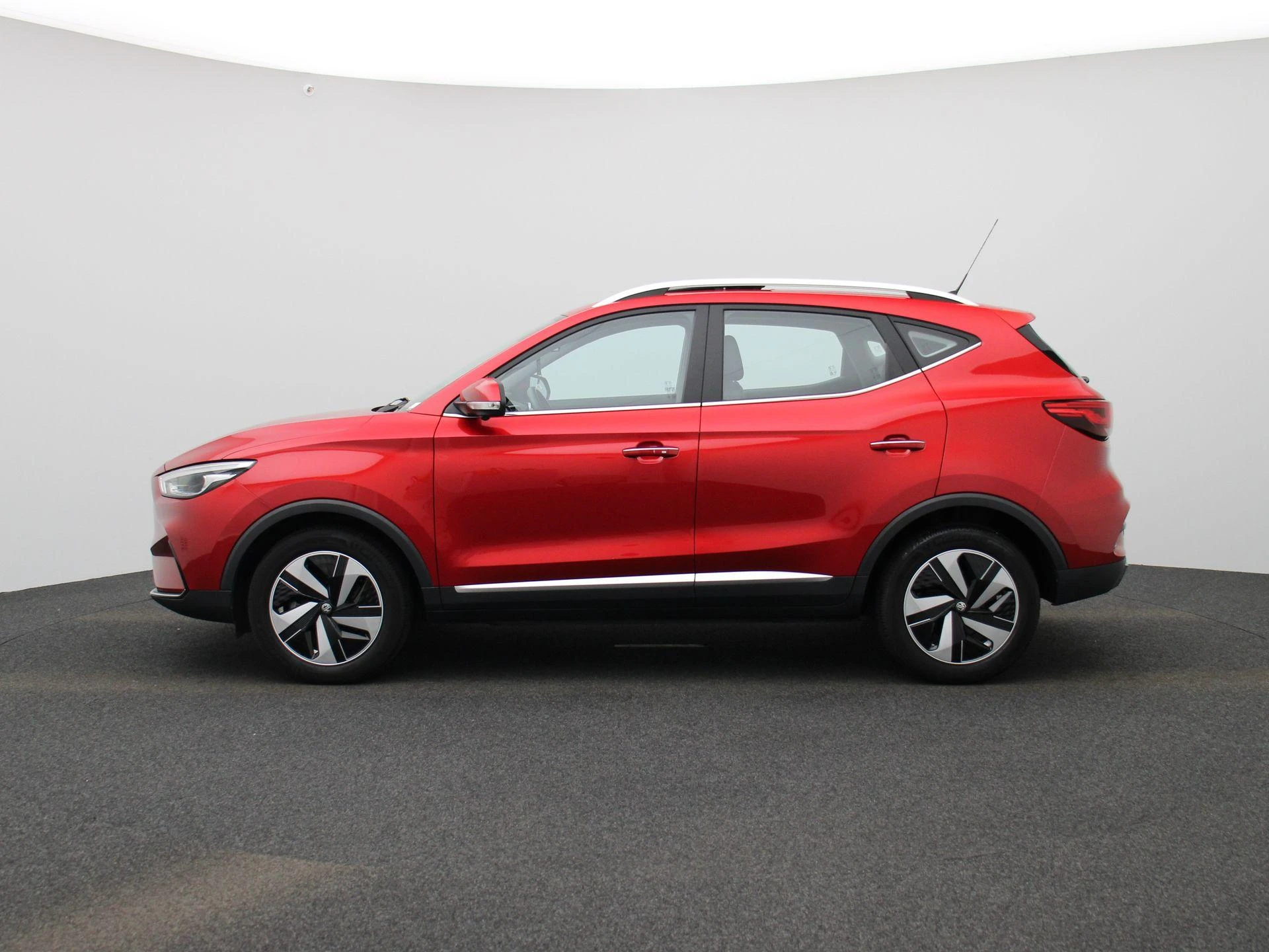 MG-ZS EV-image-3