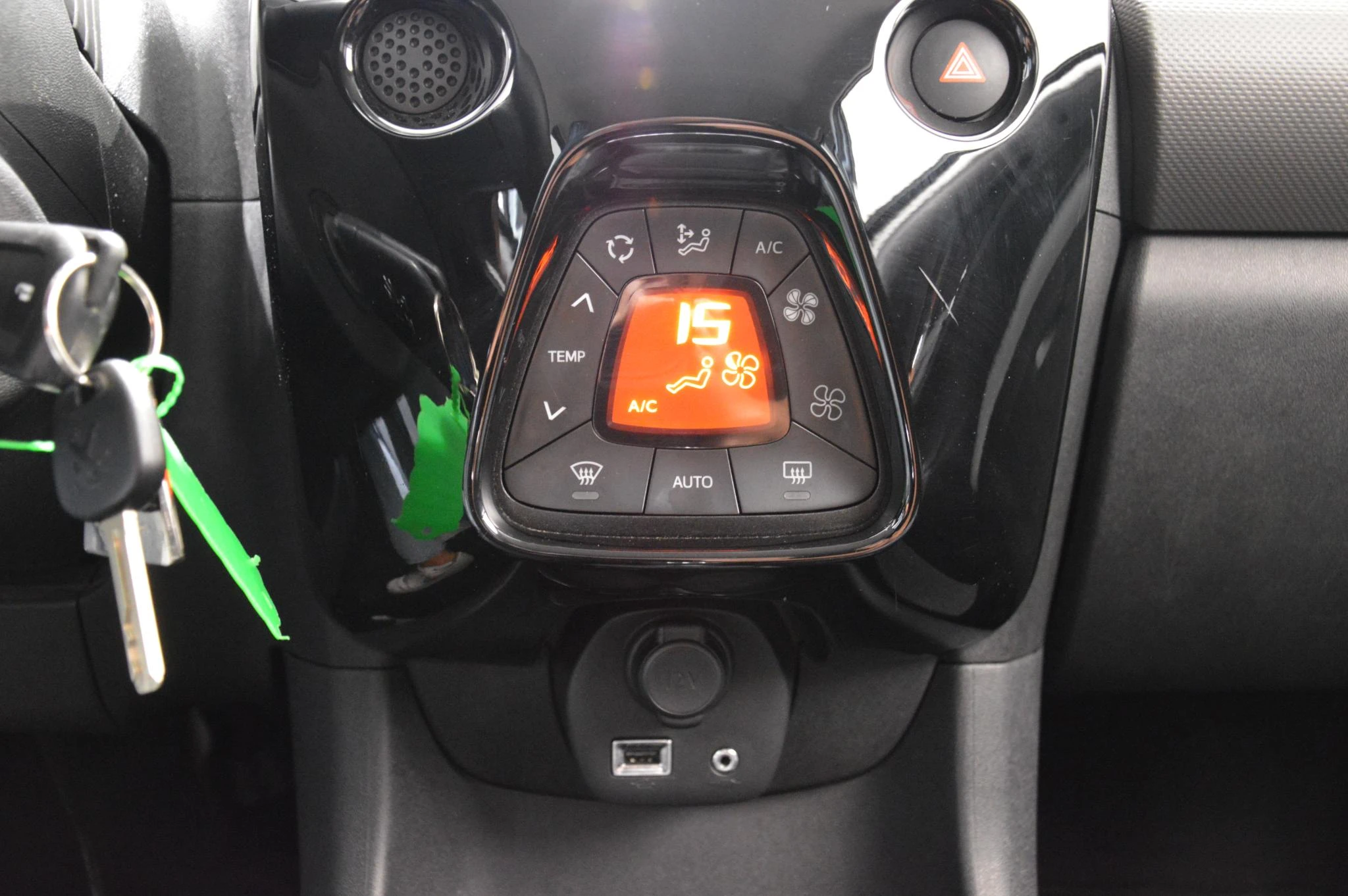 Peugeot 108 1.0 e-VTi Allure Groot scherm en camera